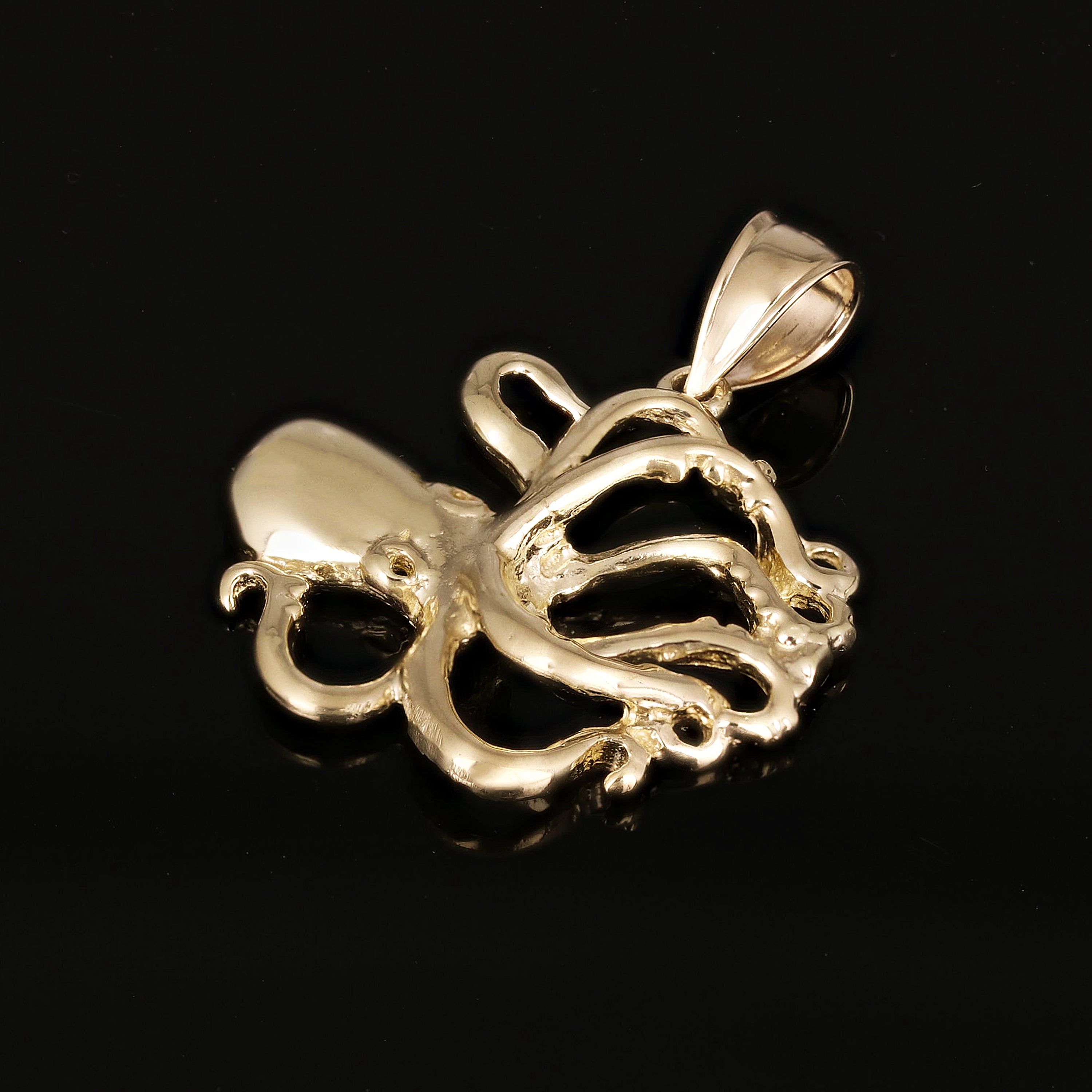 14k Yellow Gold Octopus Charm Pendant - Yellow