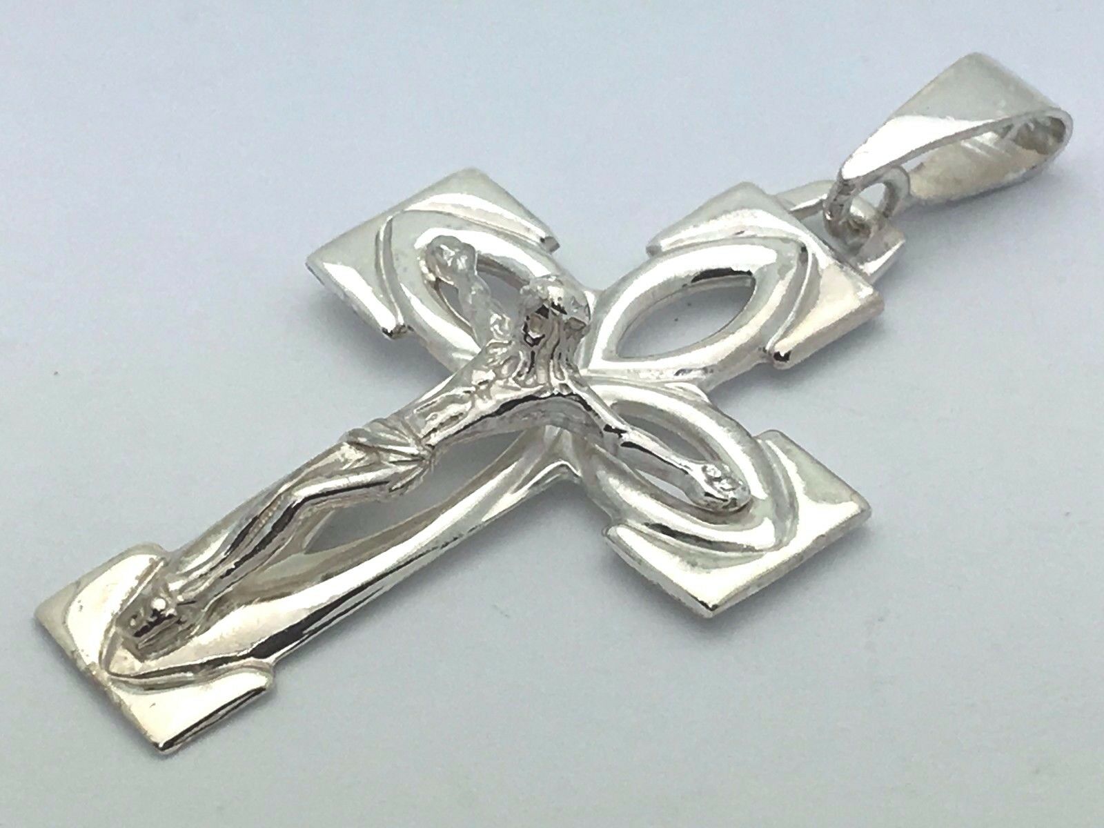 925 Sterling Silver Christian Jesus Christ Catholic Crucifix Cross Pendant