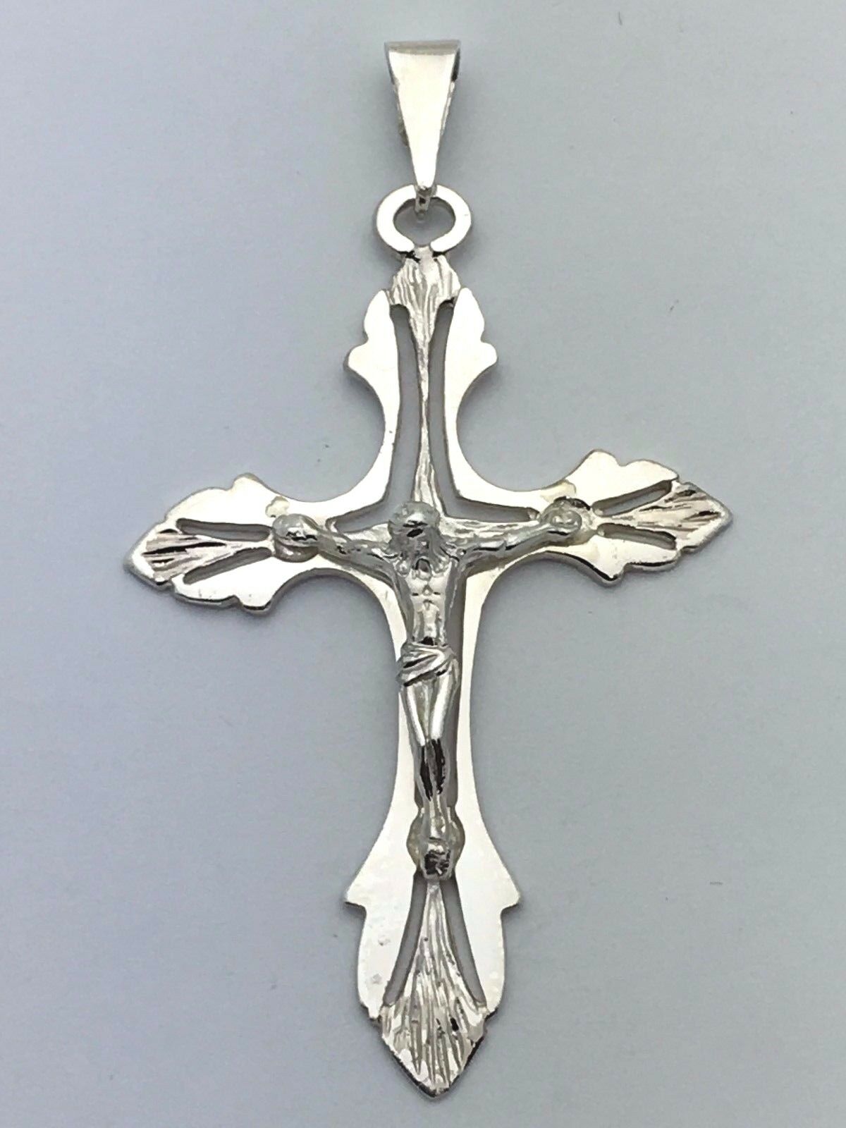 925 Sterling Silver Christian Jesus Christ Catholic Crucifix Cross Pendant