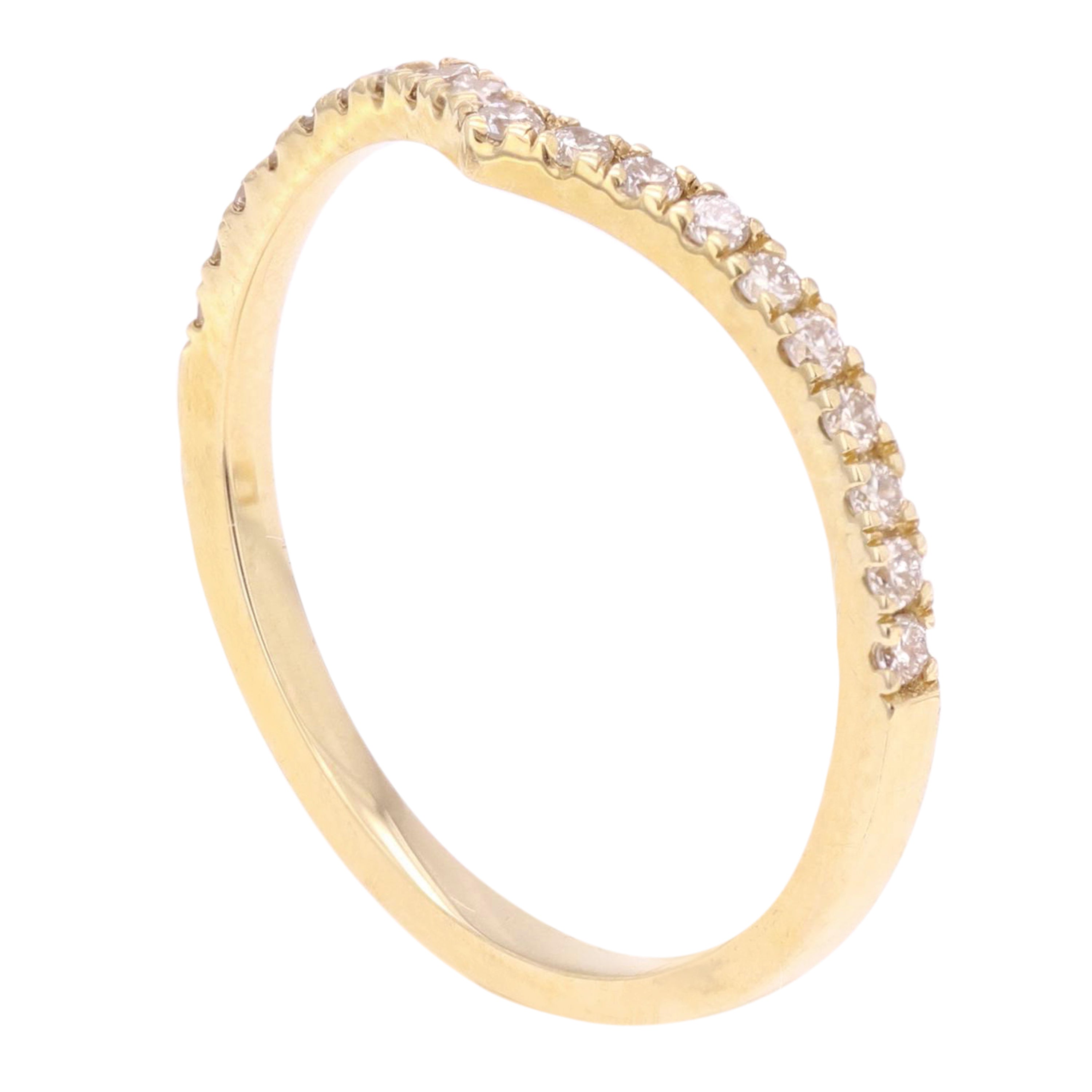 14k Yellow Gold Diamond Chevron Stackable Ring Size 6 - Yellow