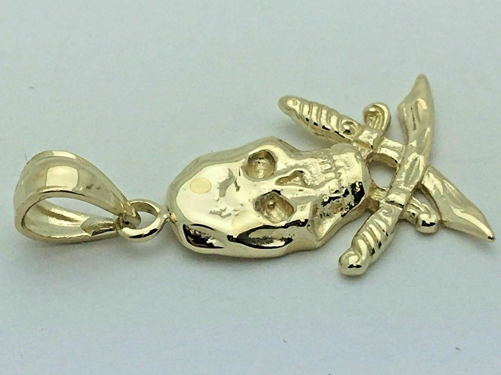 14k Yellow Gold Skeleton Dagger Skull Pirate Charm Pendant 2 grams