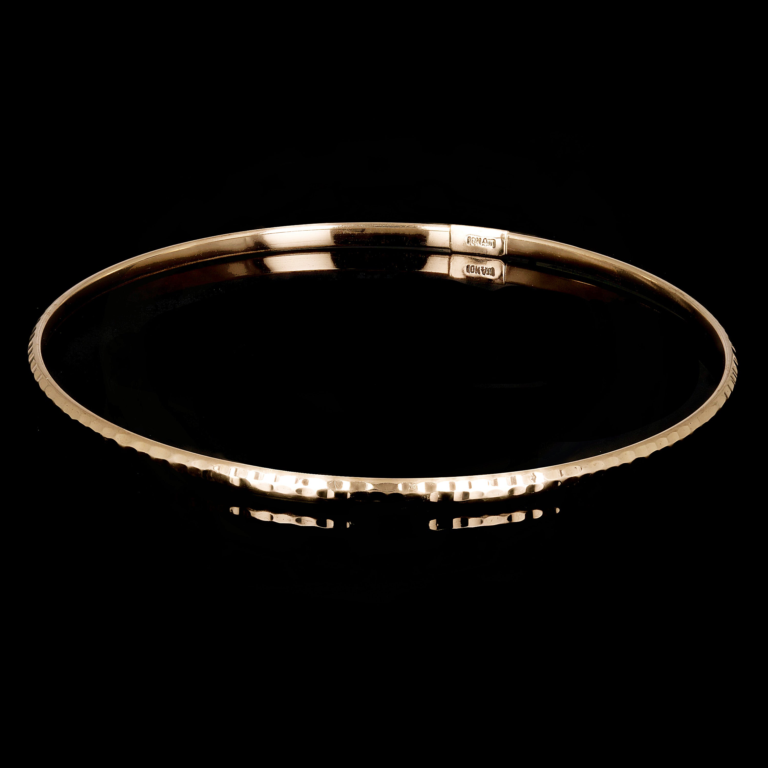10k Yellow Gold Hammered Slip-on Bangle Bracelet 7.5" 2.6mm 1.8 grams