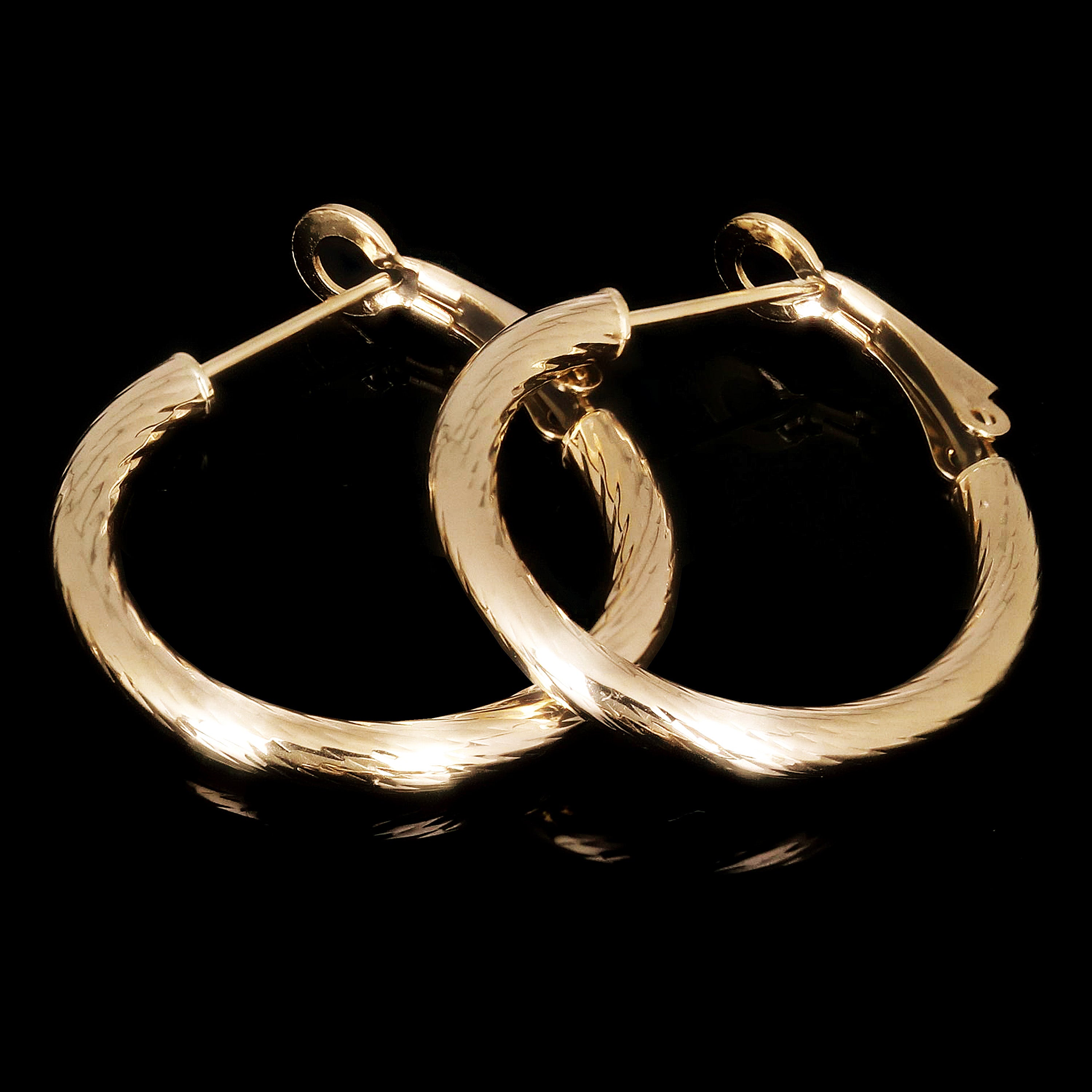Italian 14k Yellow Gold Twisted Round Hoop Earrings 1" 3mm 2.7 grams