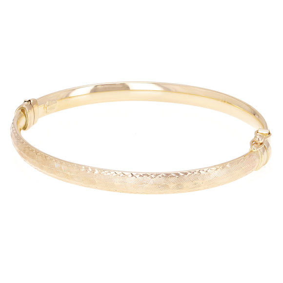 Italian 14k Yellow Gold Hollow Diamond-Cut Bangle Bracelet 7