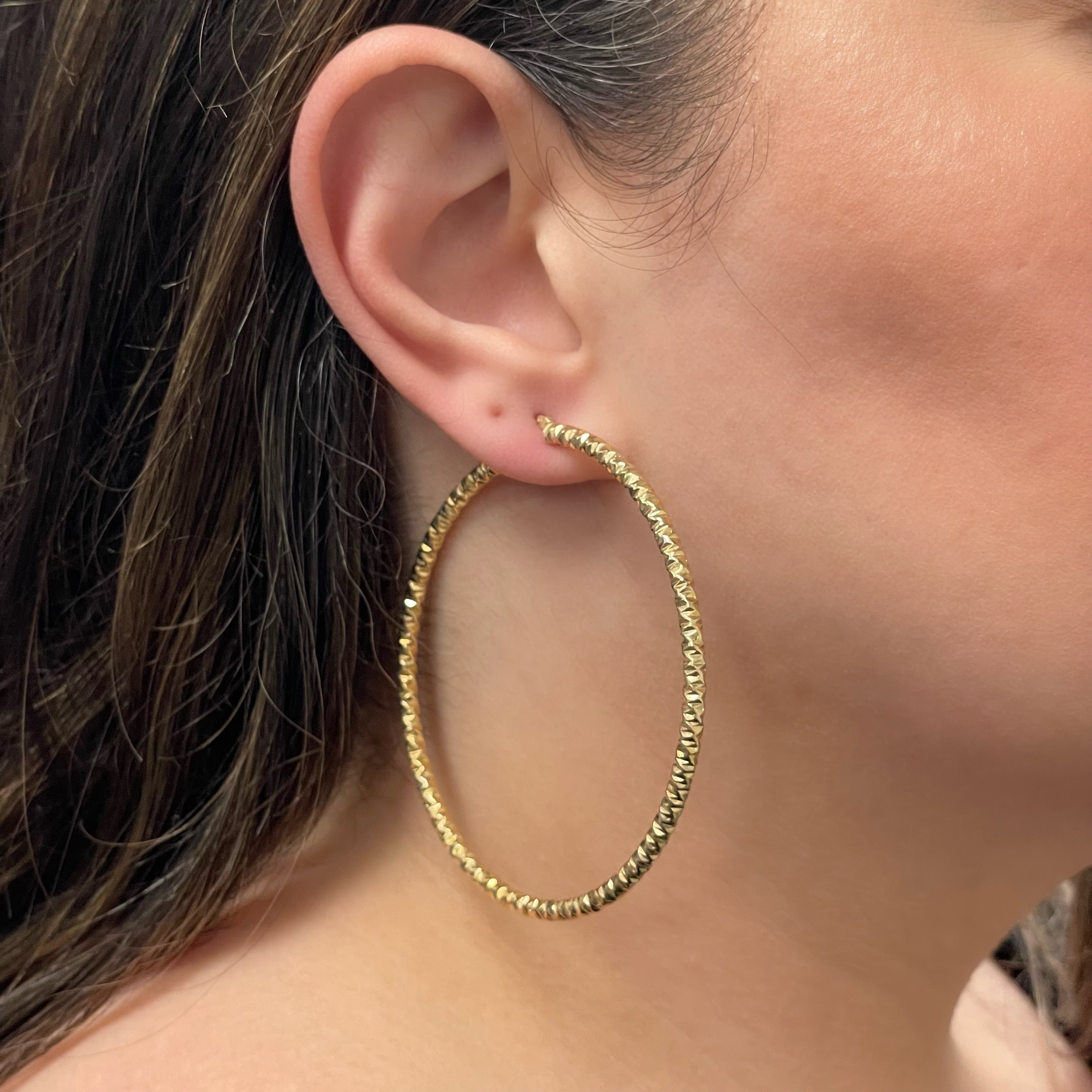 Italian 14k Yellow Gold Diamond Cut Hollow Round Hoop Earrings 2.6" 3mm 4.5grams