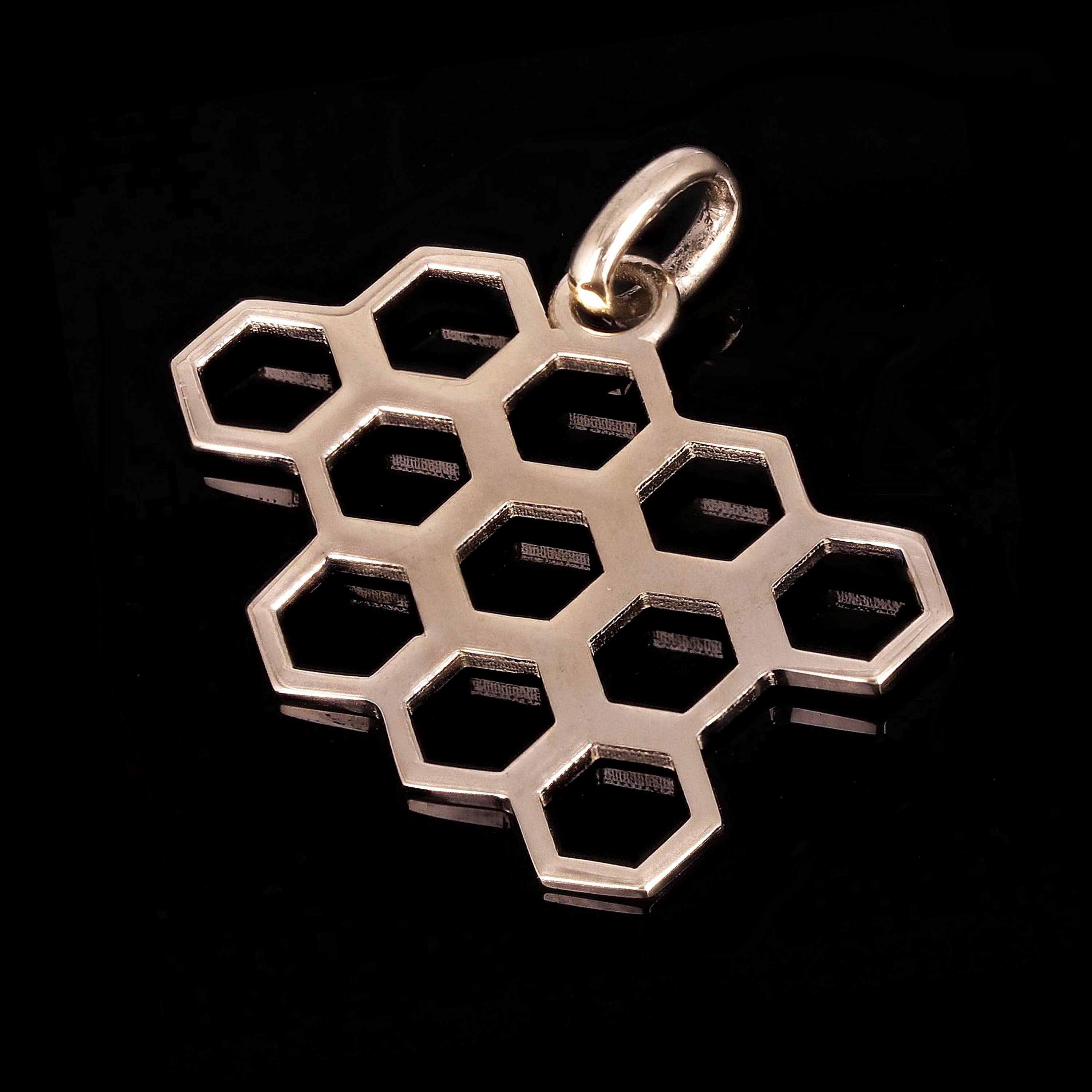 14k Yellow Gold Honeycomb Charm Pendant 27.6mm 2.1 grams
