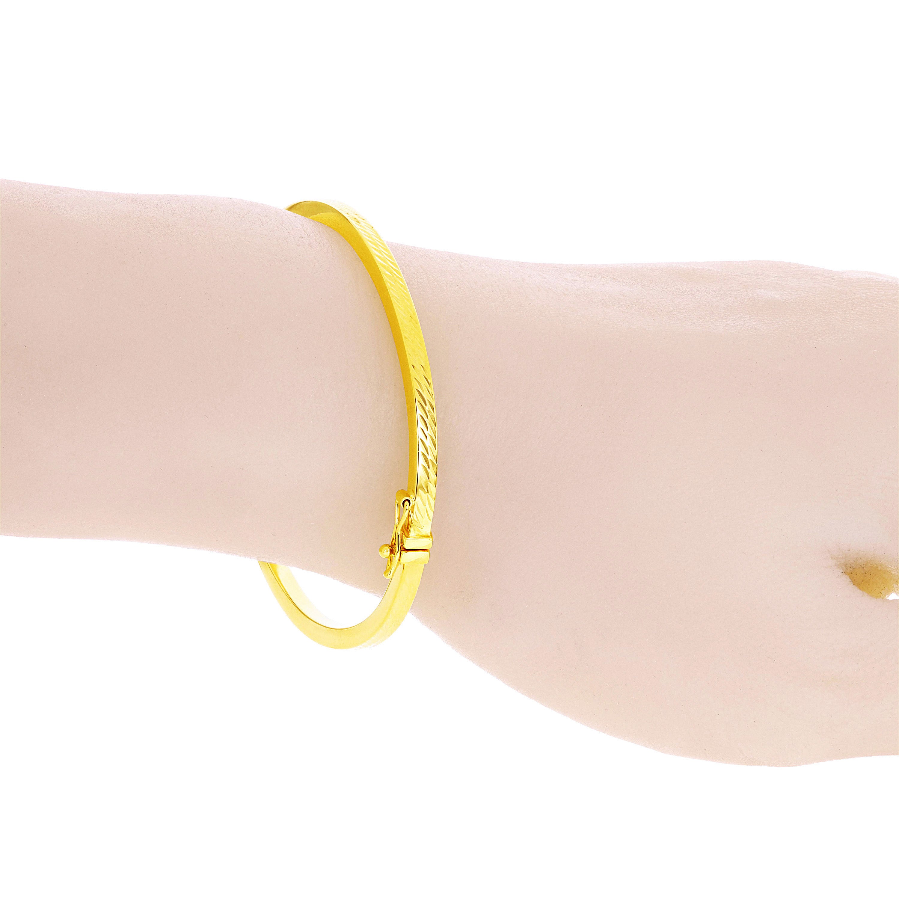 Italian 14k Yellow Gold Hollow Diamond Cut Bangle Bracelet 7" 3mm 4.6 grams