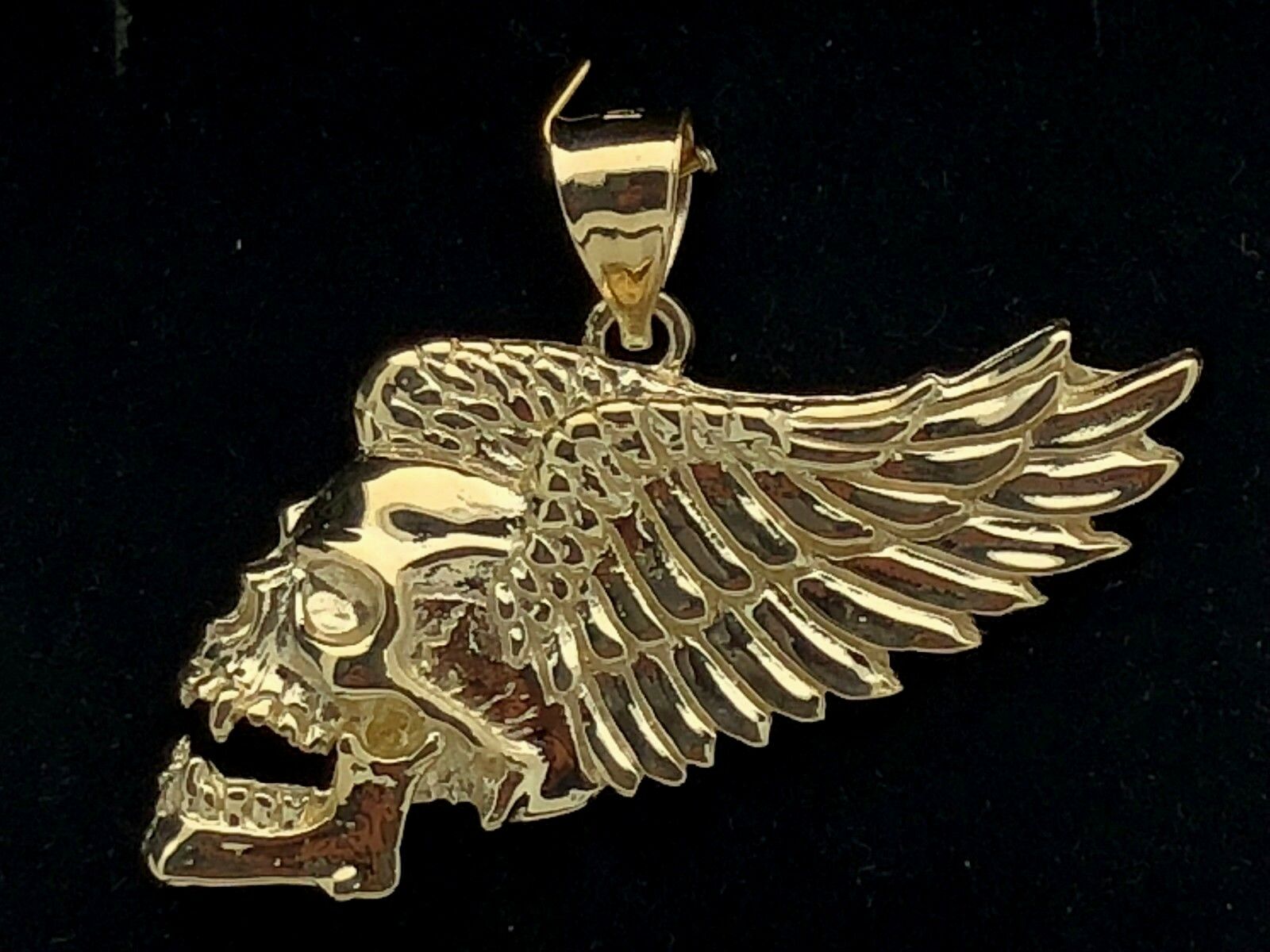 14k Yellow Gold Diamond Cut Skeleton Skull Pendant with Wings 8.6 grams
