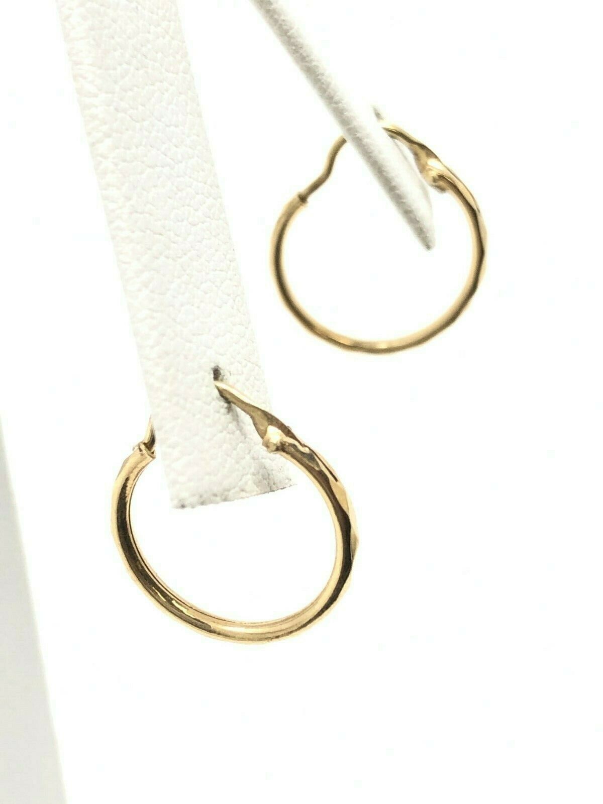 14k Yellow Gold Diamond Cut Round Hoop Earrings 0.7" 1.5mm 0.7 grams