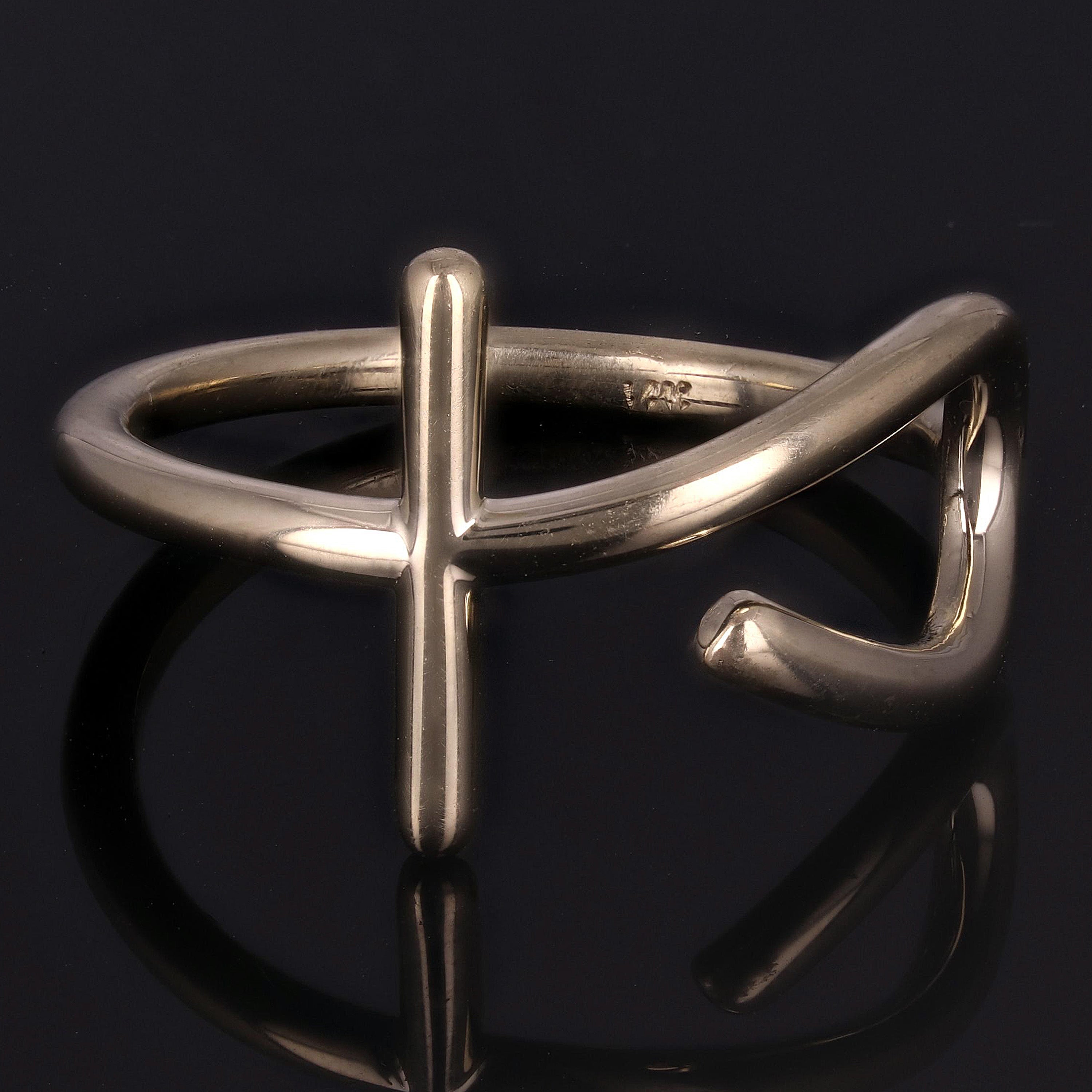 14k Yellow Gold Ankh Ring Size 8 - 13mm 3.1 grams