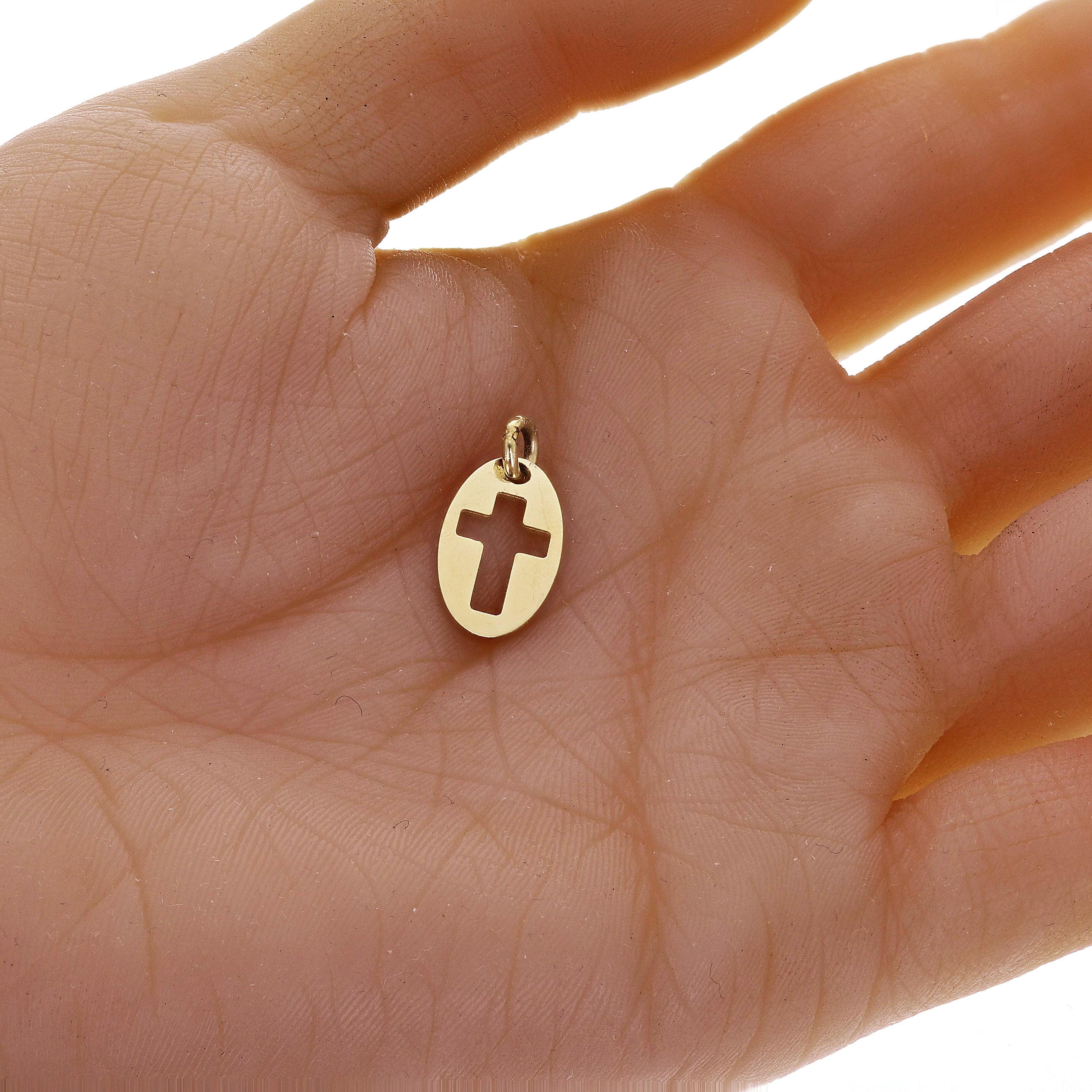 14kt Yellow Gold Cross Cutout Oval Charm Pendant 0.8" 1.2 grams