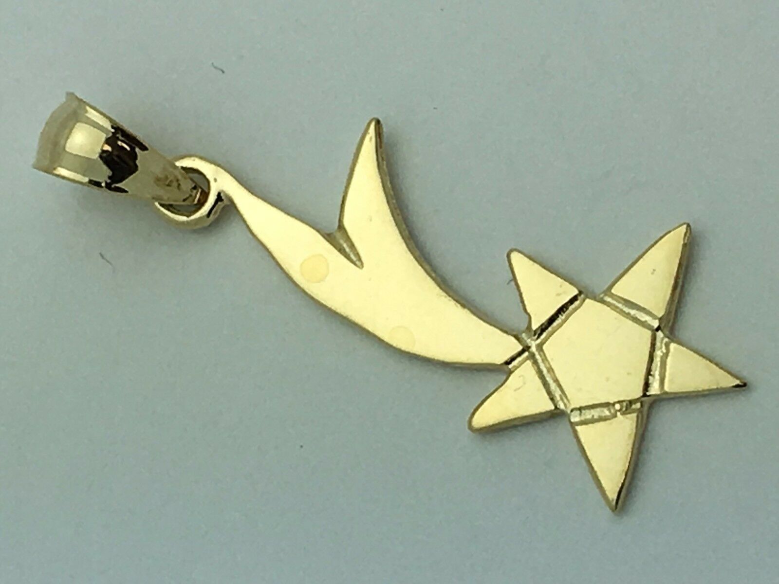 14k Yellow Gold Solid Shooting Star Charm Pendant 1.1 grams
