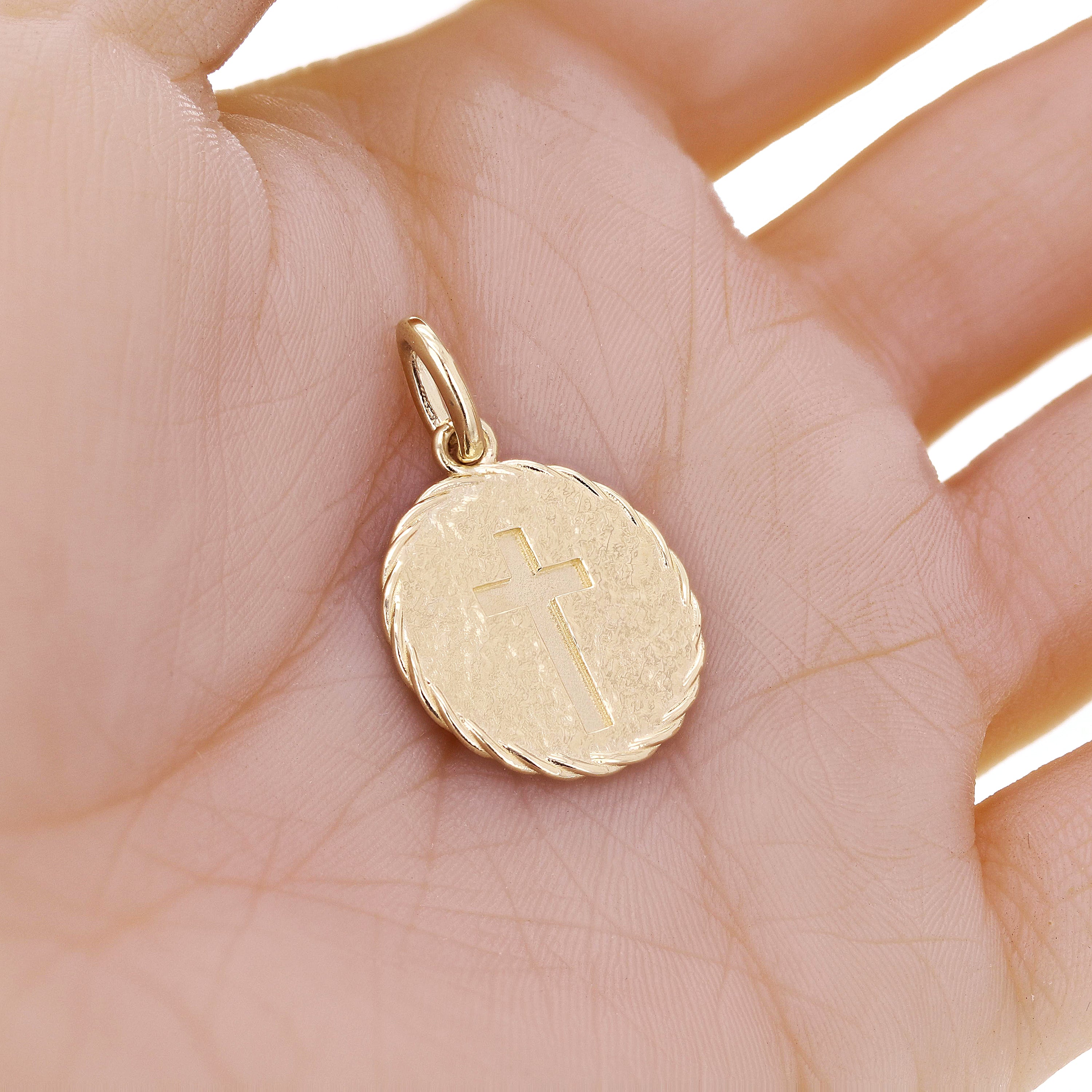 14k Yellow Gold Round Cross Medal Rope Disc Charm Pendant 6 grams