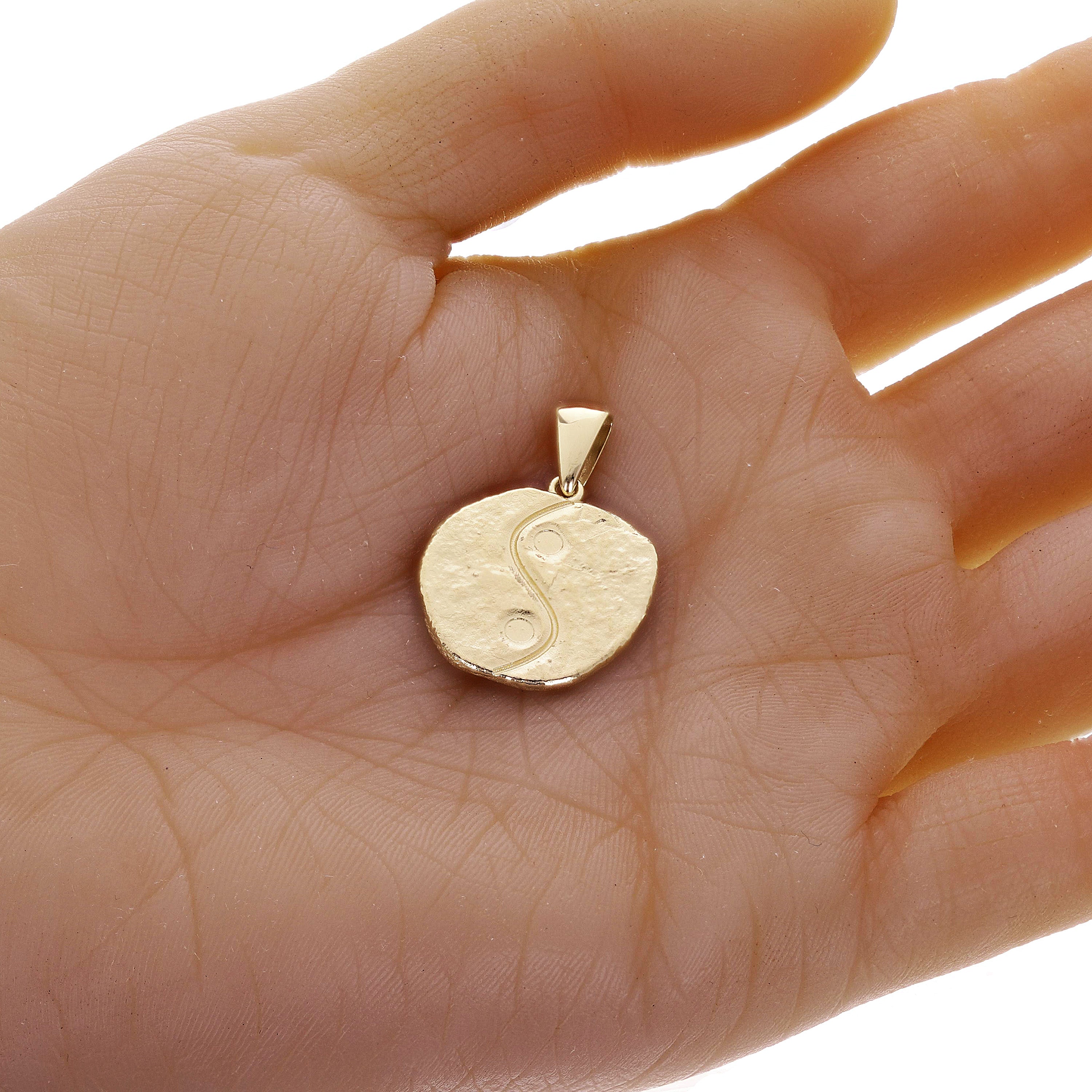 14k Yellow Gold Yin and Yang Charm Pendant 1.2" 7.1 grams