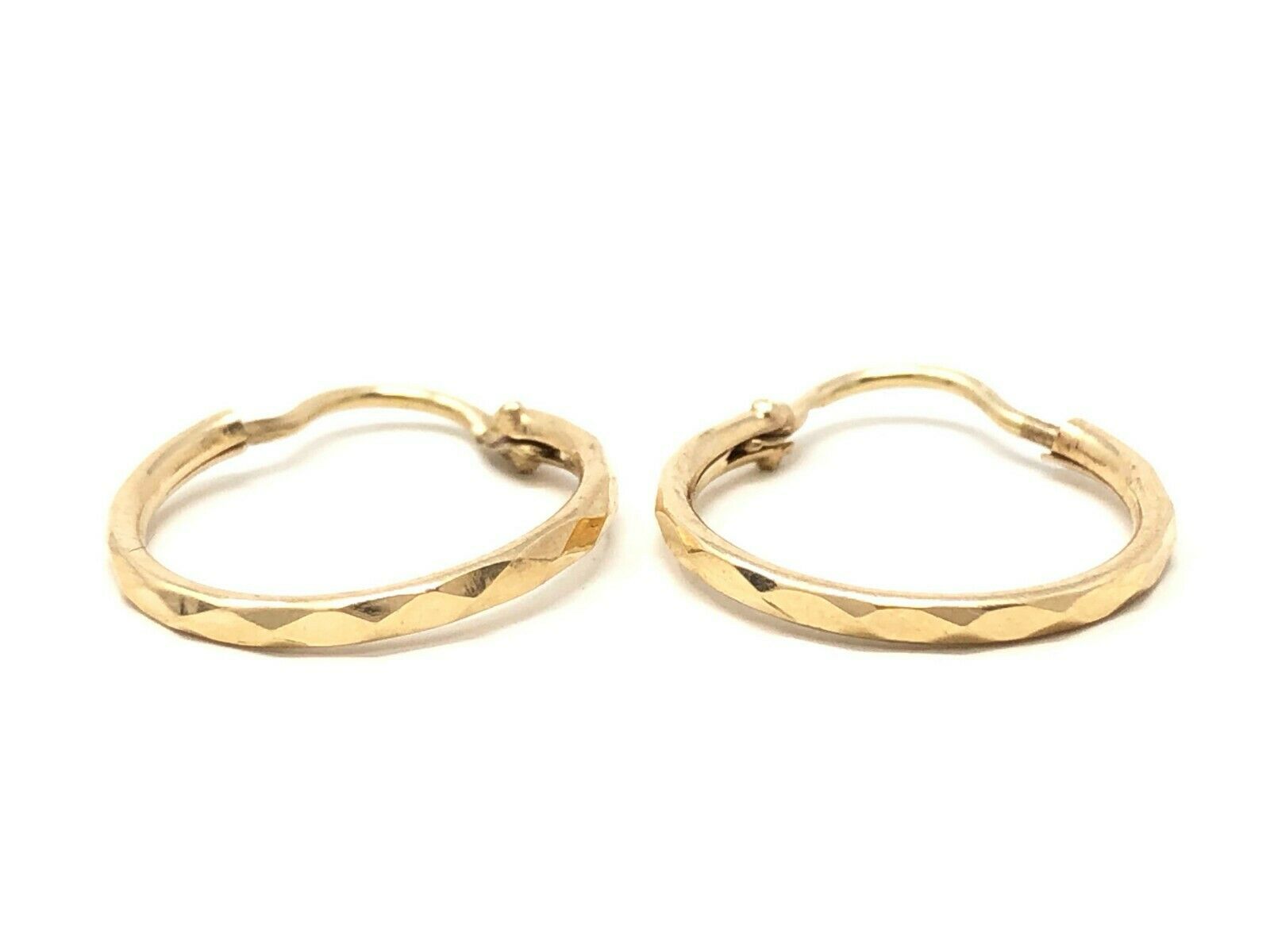 14k Yellow Gold Diamond Cut Round Hoop Earrings 0.7" 1.5mm 0.7 grams