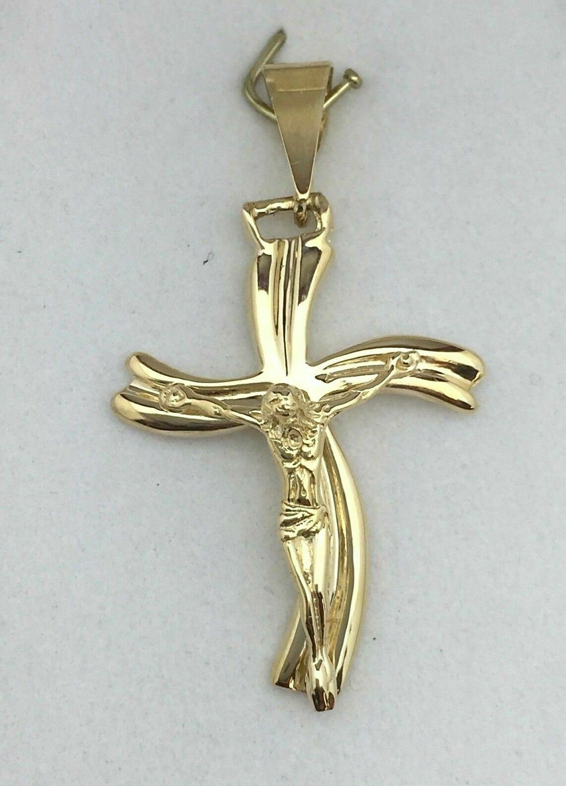 14k Yellow Gold Jesus Christ Crucifix Cross Religious Charm Pendant 3.9 grams