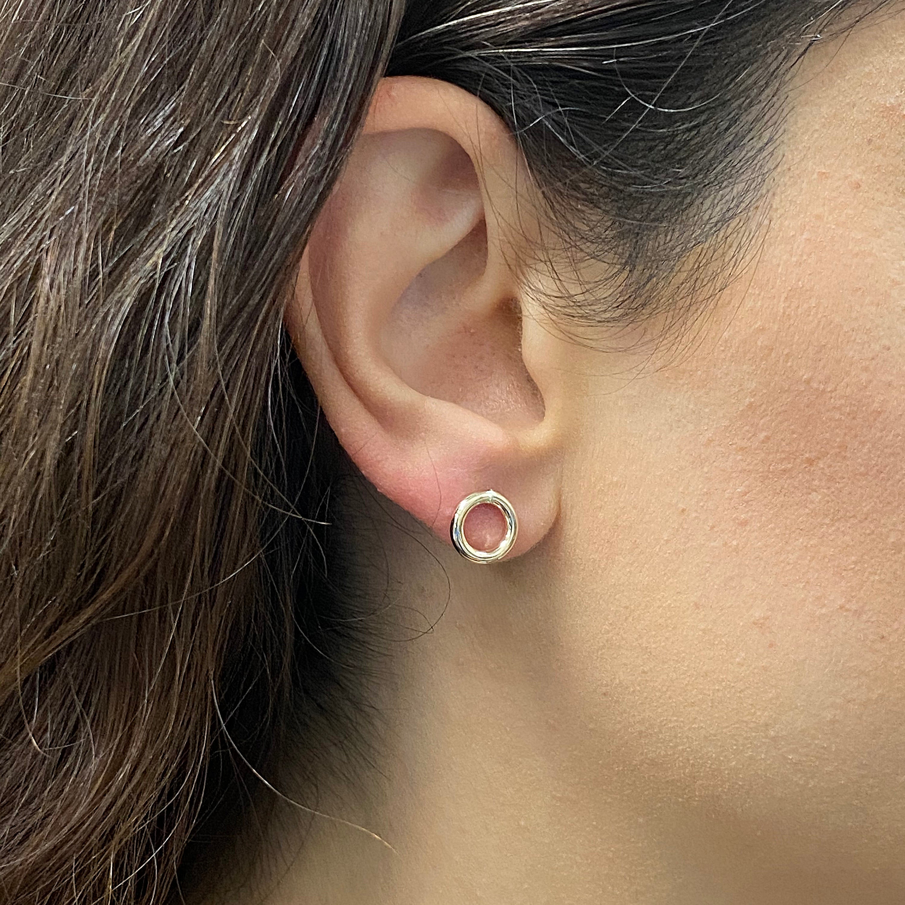 Italian 14k Yellow Gold High Polish Eternity Circle Stud Earrings 10mm 0.8 gram - 10 mm