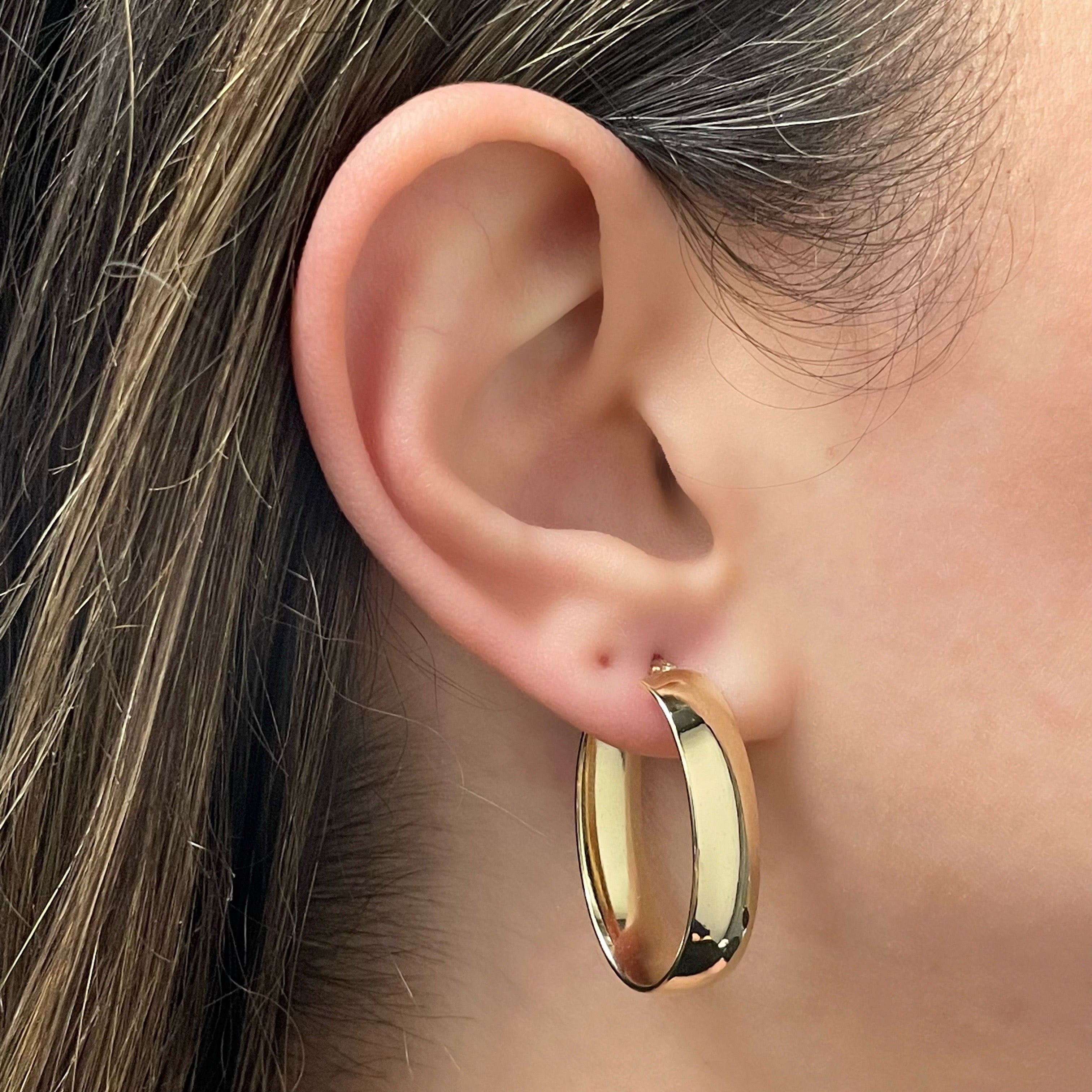 Italian 14k Yellow Gold Oblong Oval U-Shaped Hoop Earrings 1.25" 7mm 3.5 grams