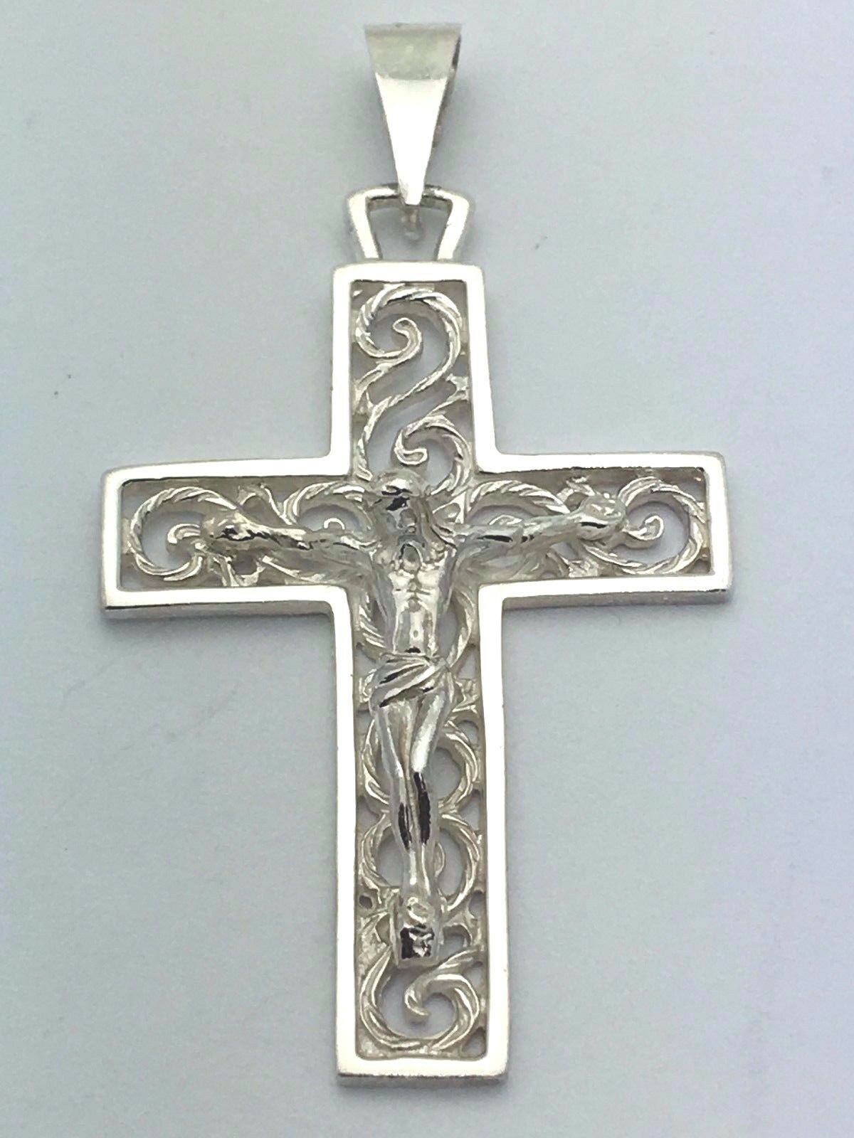 925 Sterling Silver Christian Jesus Christ Catholic Crucifix Cross Pendant