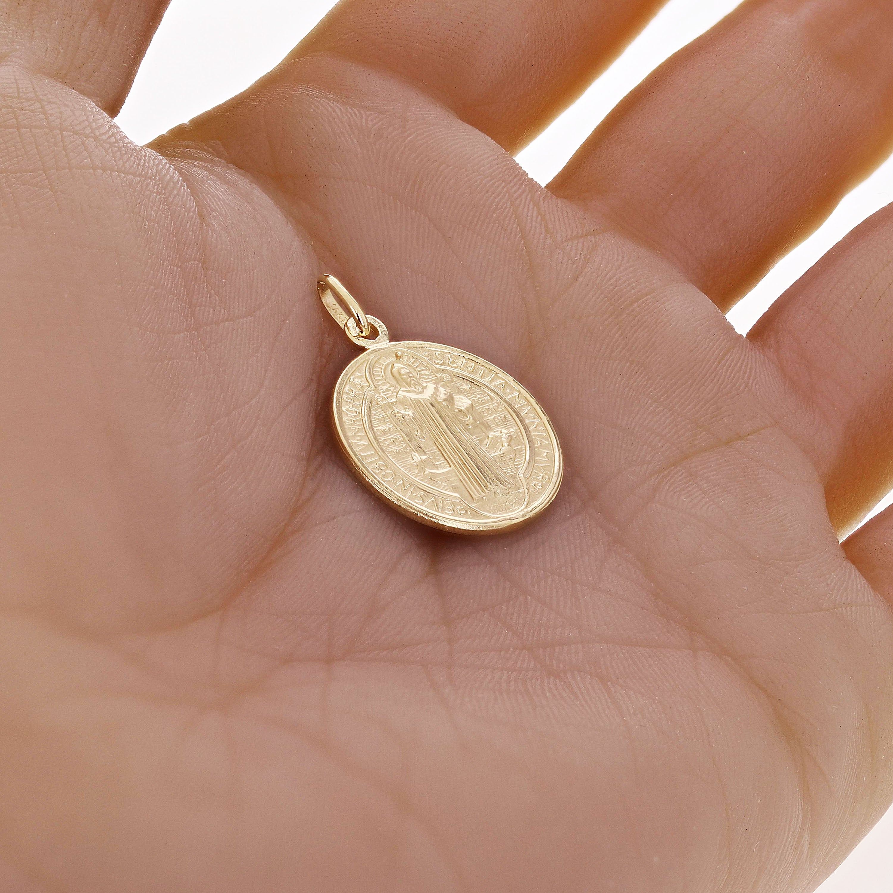 14k Yellow Gold Round Saint Benedict Medal Charm Pendant 3.7 grams