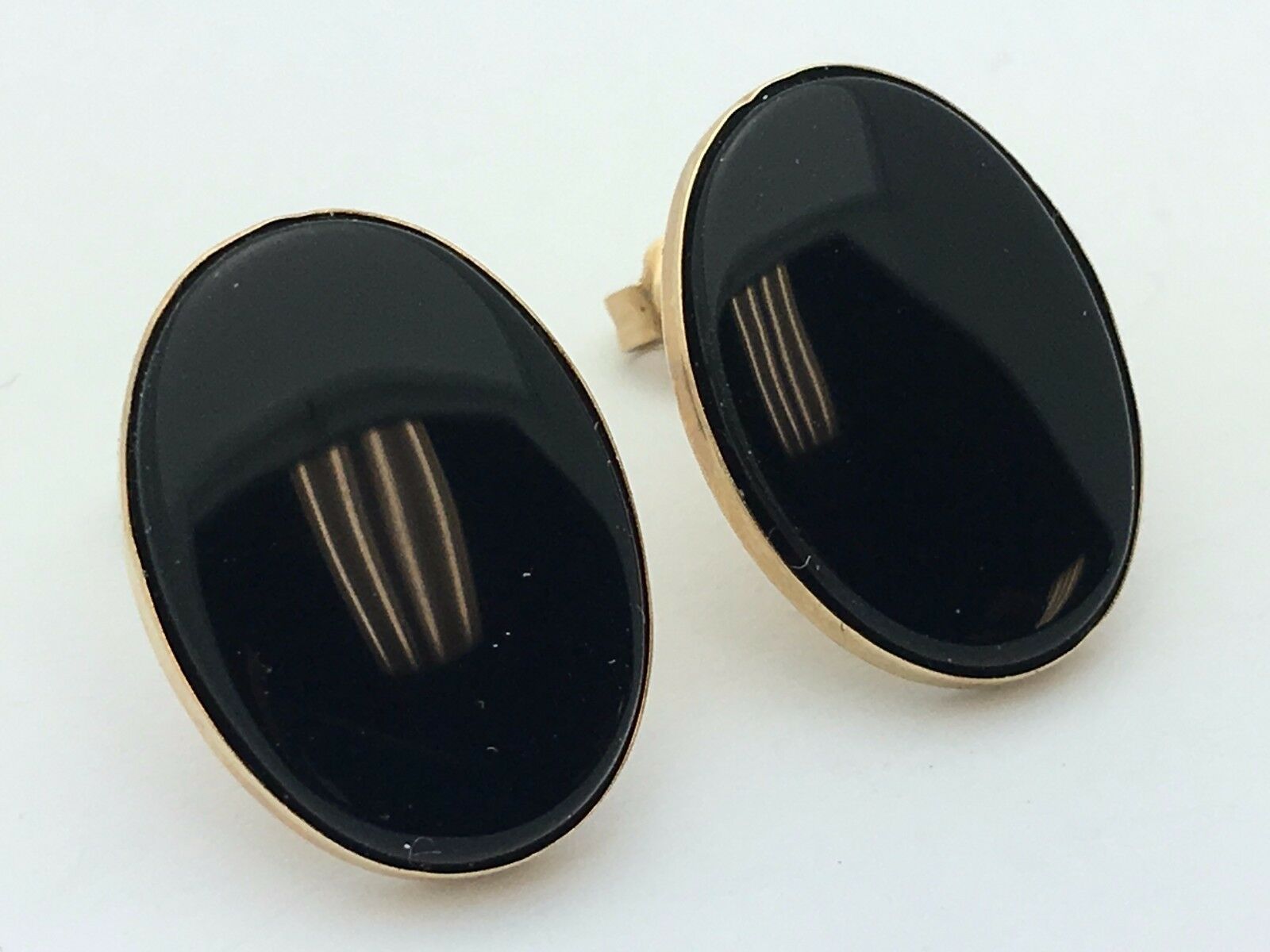 14k Yellow Gold Oval Black Onyx Stud Earrings 3.6 grams