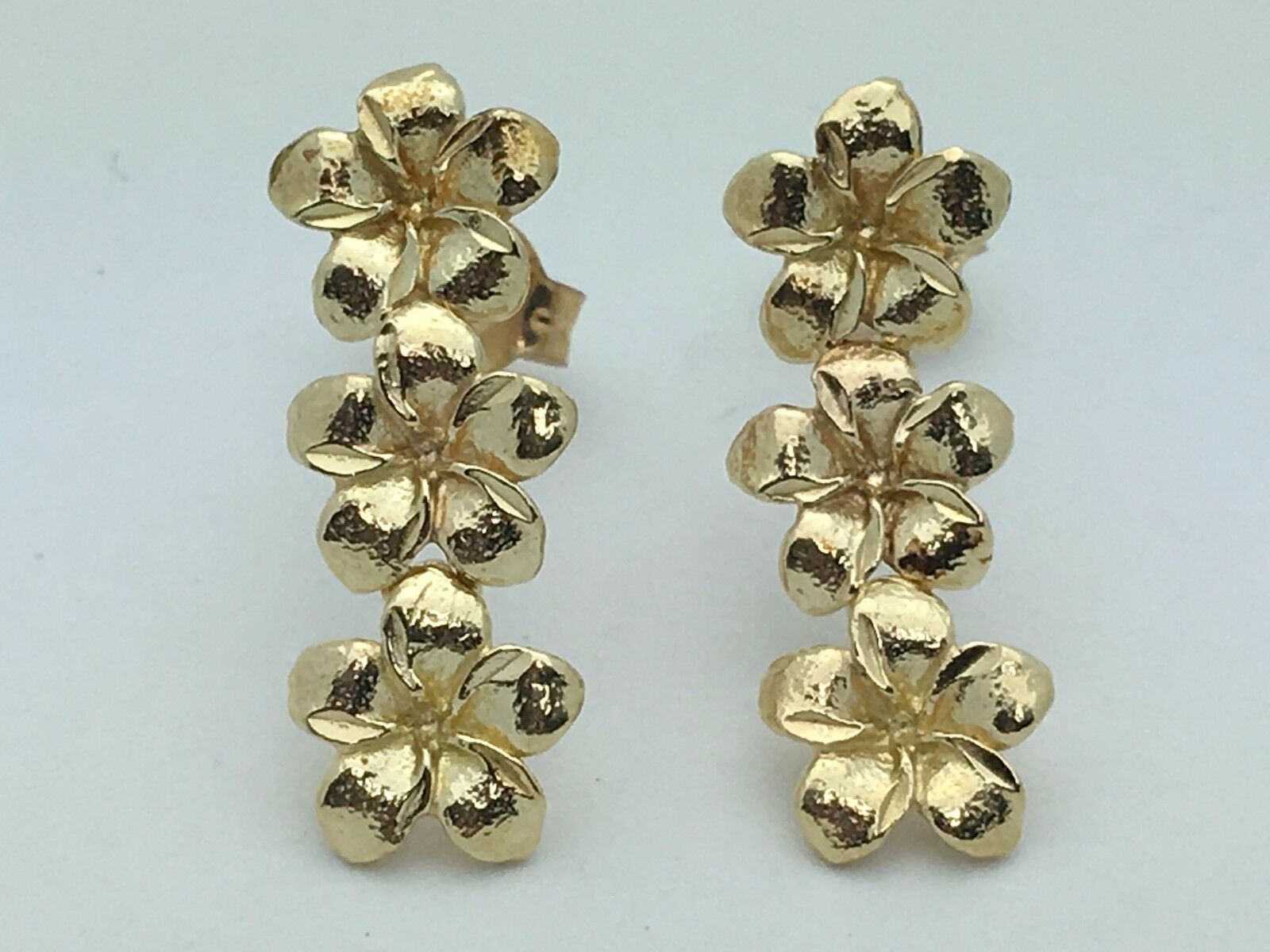 14k Yellow Gold Solid Hawaiian Plumeria Flower Drop Earrings 2.1 grams