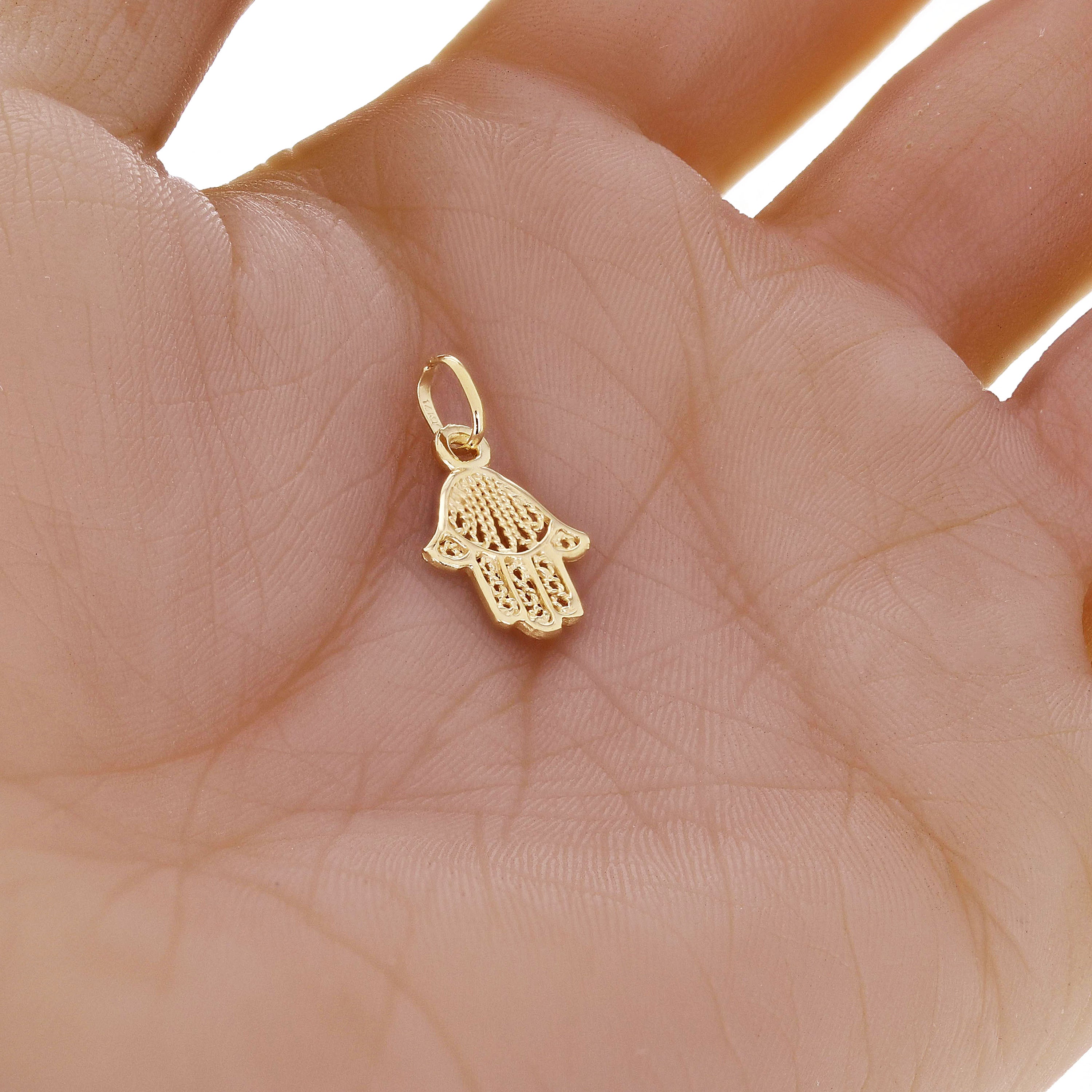 14k Yellow Gold Small Hamsa Hand of Fatima Charm Pendant 0.8 grams
