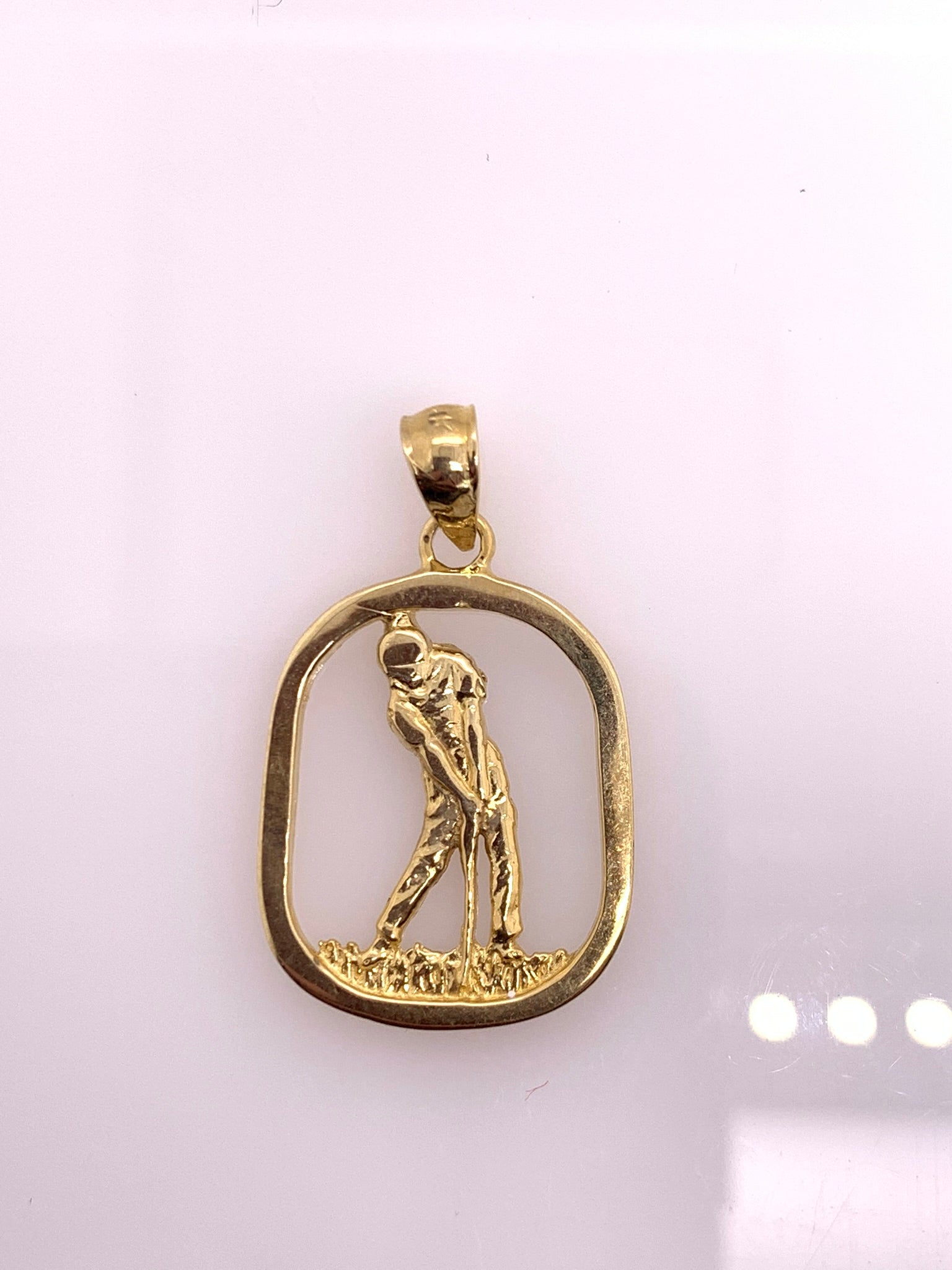 14k Yellow Gold Solid Diamond Cut Man Golf Player Charm Pendant 2.5 grams - Yellow