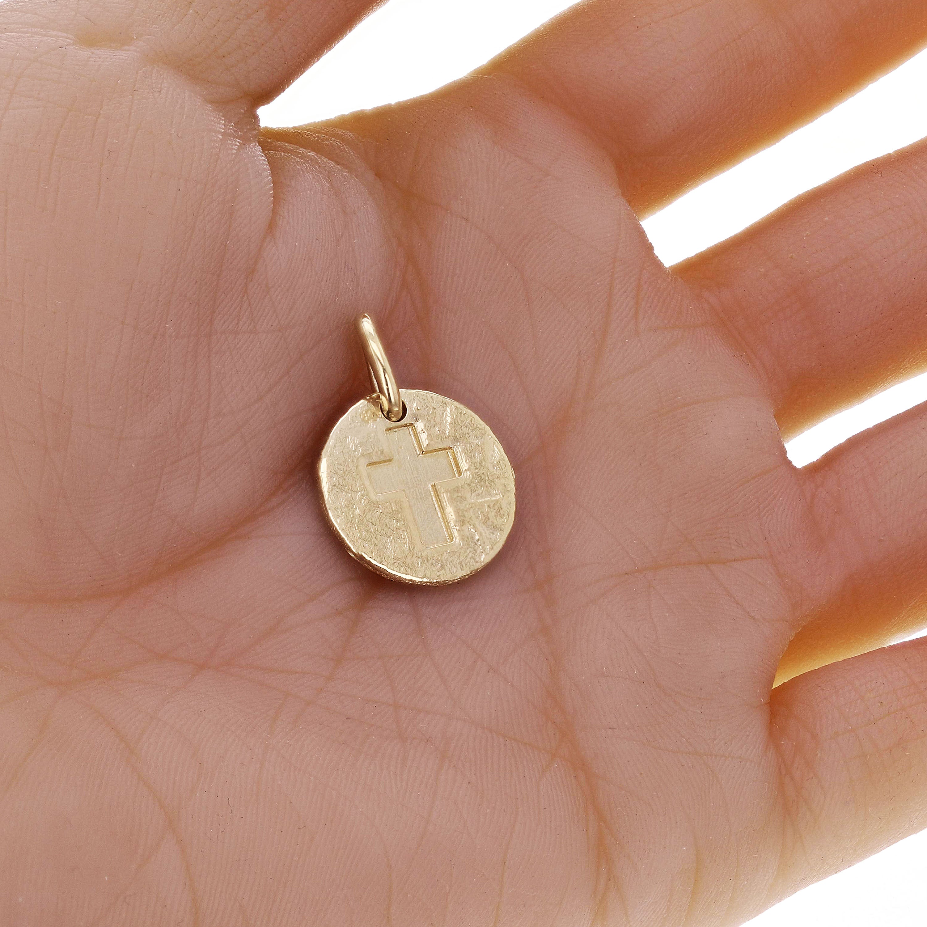 14k Yellow Gold Hammered Finish Round Cross Pendant Religious Charm 1" 4.3 grams