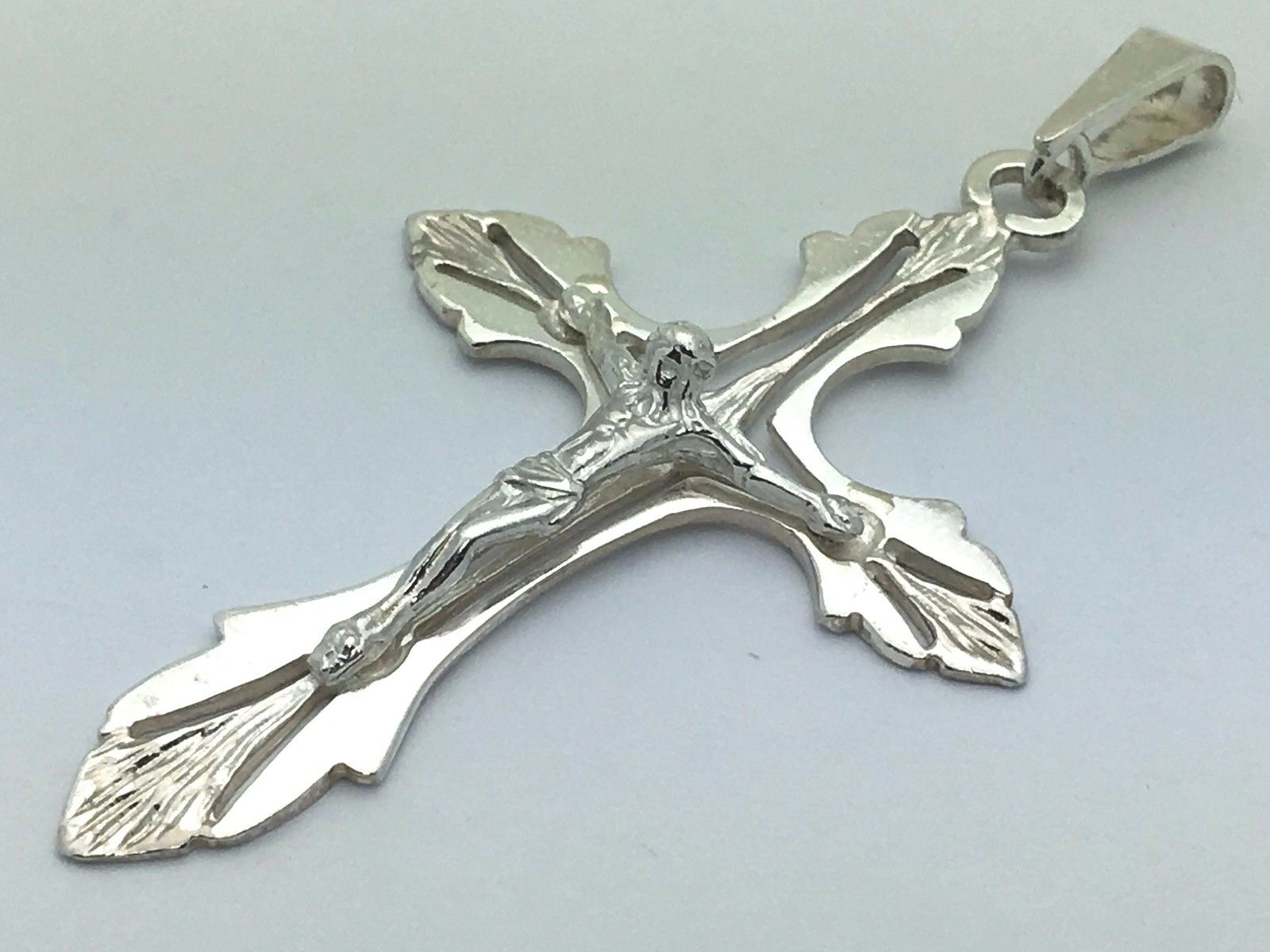 925 Sterling Silver Christian Jesus Christ Catholic Crucifix Cross Pendant