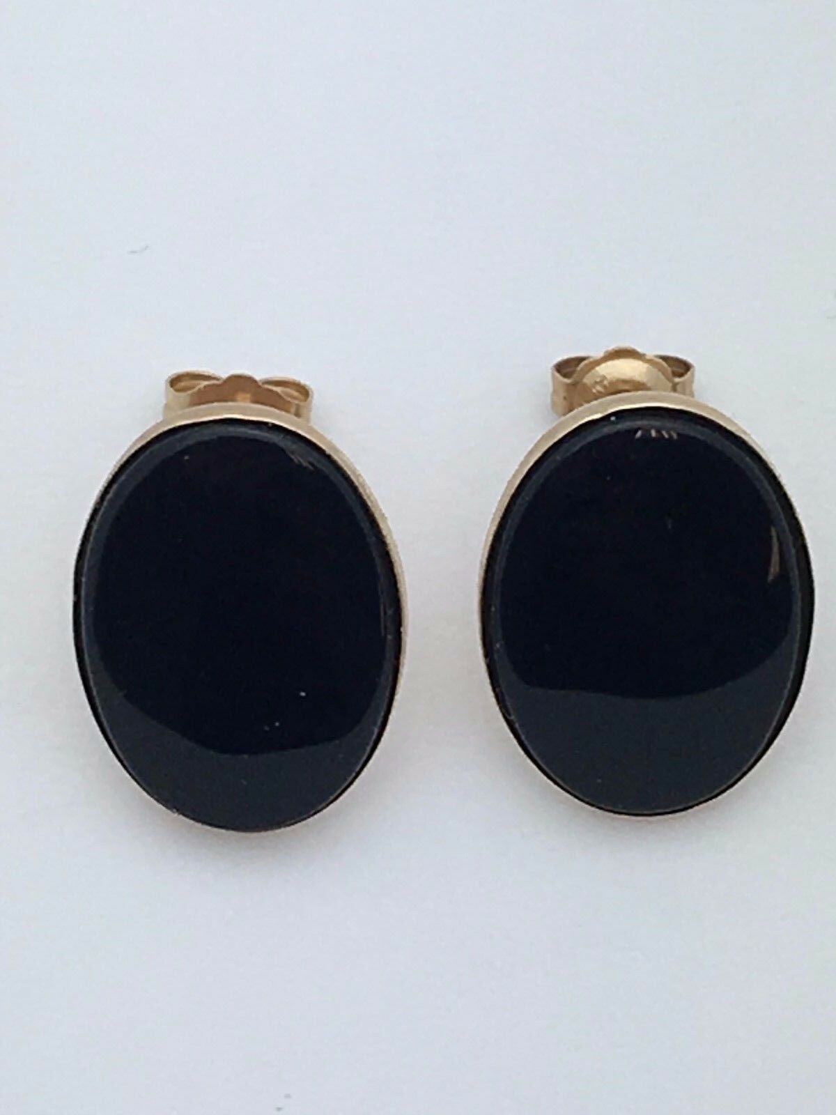 14k Yellow Gold Oval Black Onyx Stud Earrings 3.6 grams