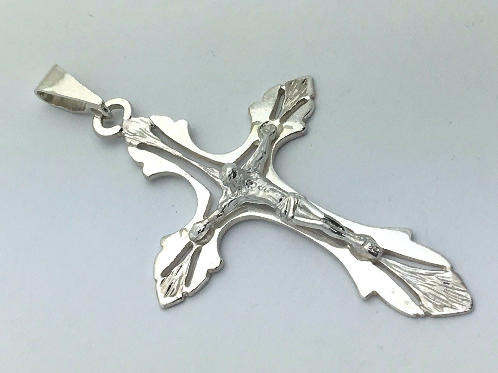 925 Sterling Silver Christian Jesus Christ Catholic Crucifix Cross Pendant