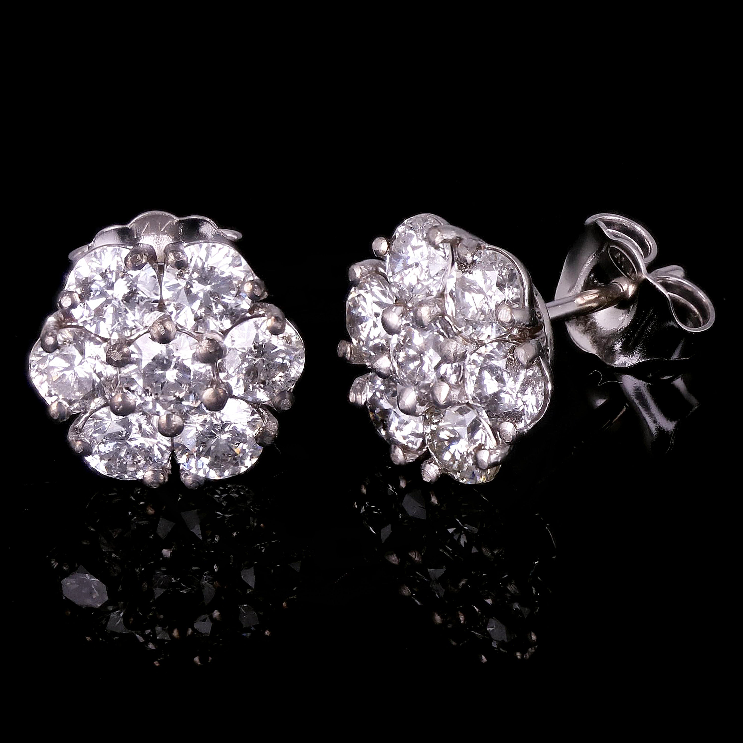 14k White Gold Flower Cluster Round Diamond Stud Earrings 3.01ctw 10.9mm 3 grams