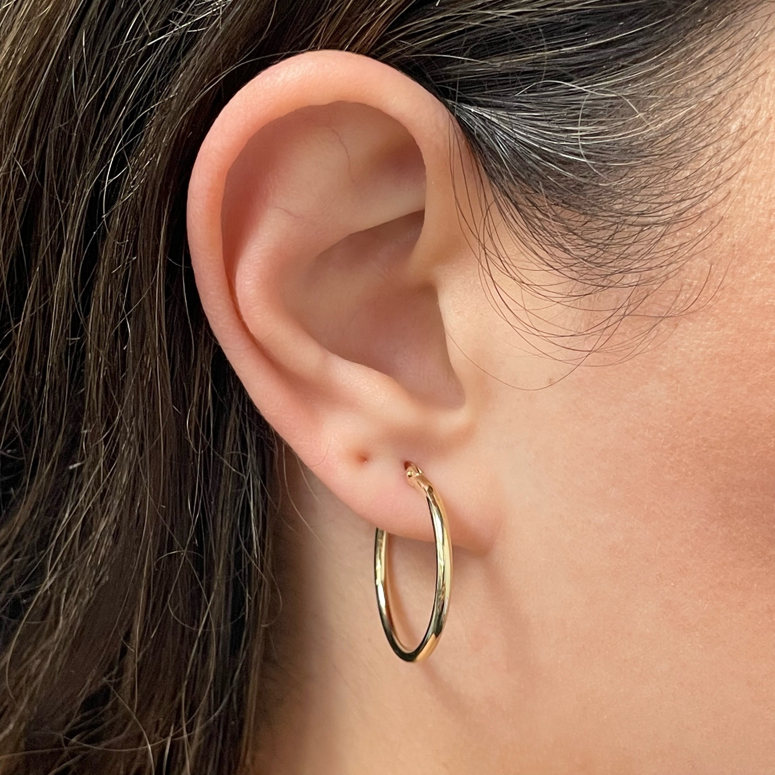 Italian 14k Yellow Gold High Polish 2mm 1" Diameter Round Hoop Earrings 1.3grams