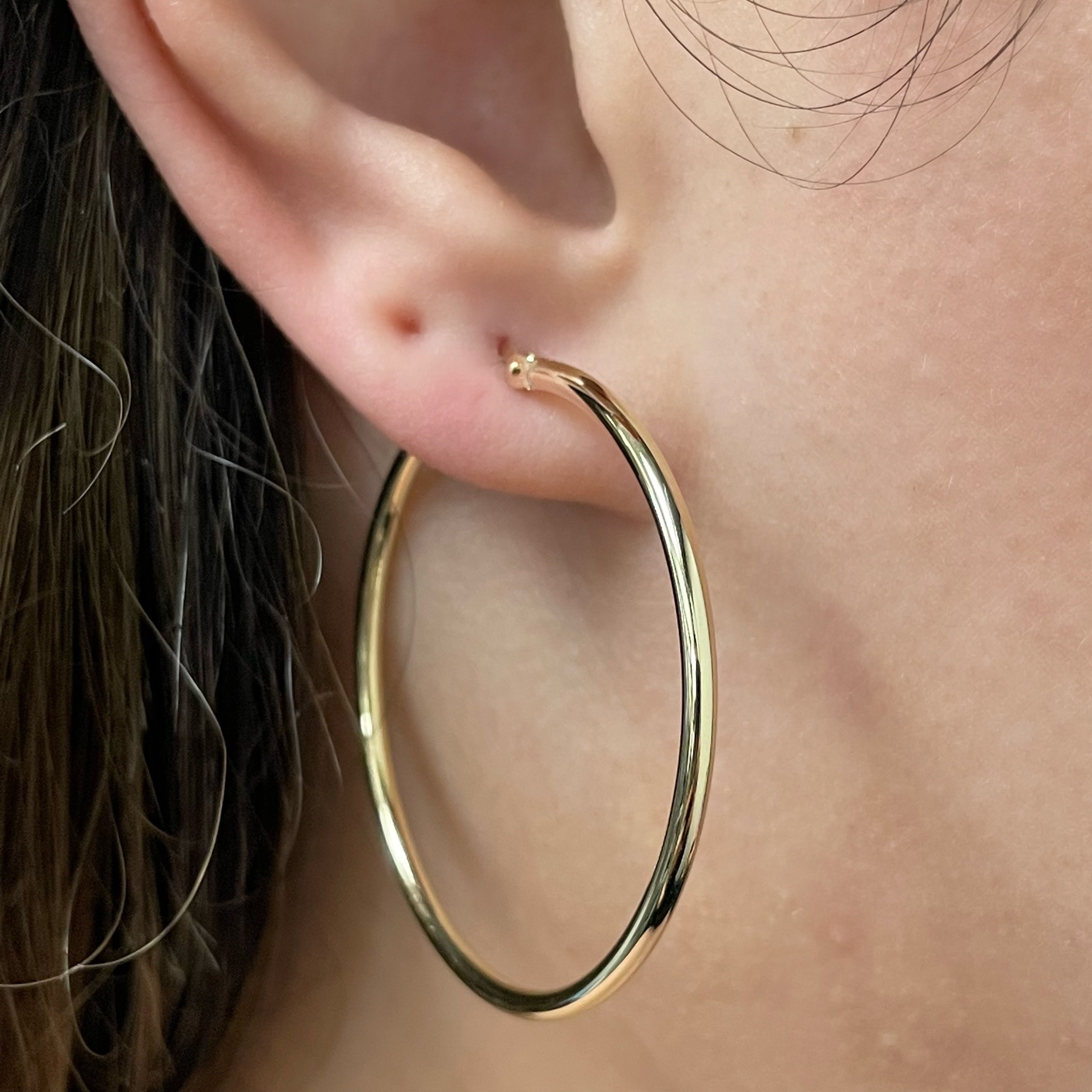 Italian 14k Yellow Gold High Polish 2mm 1.25" Diameter Round Hoop Earrings 1.8g