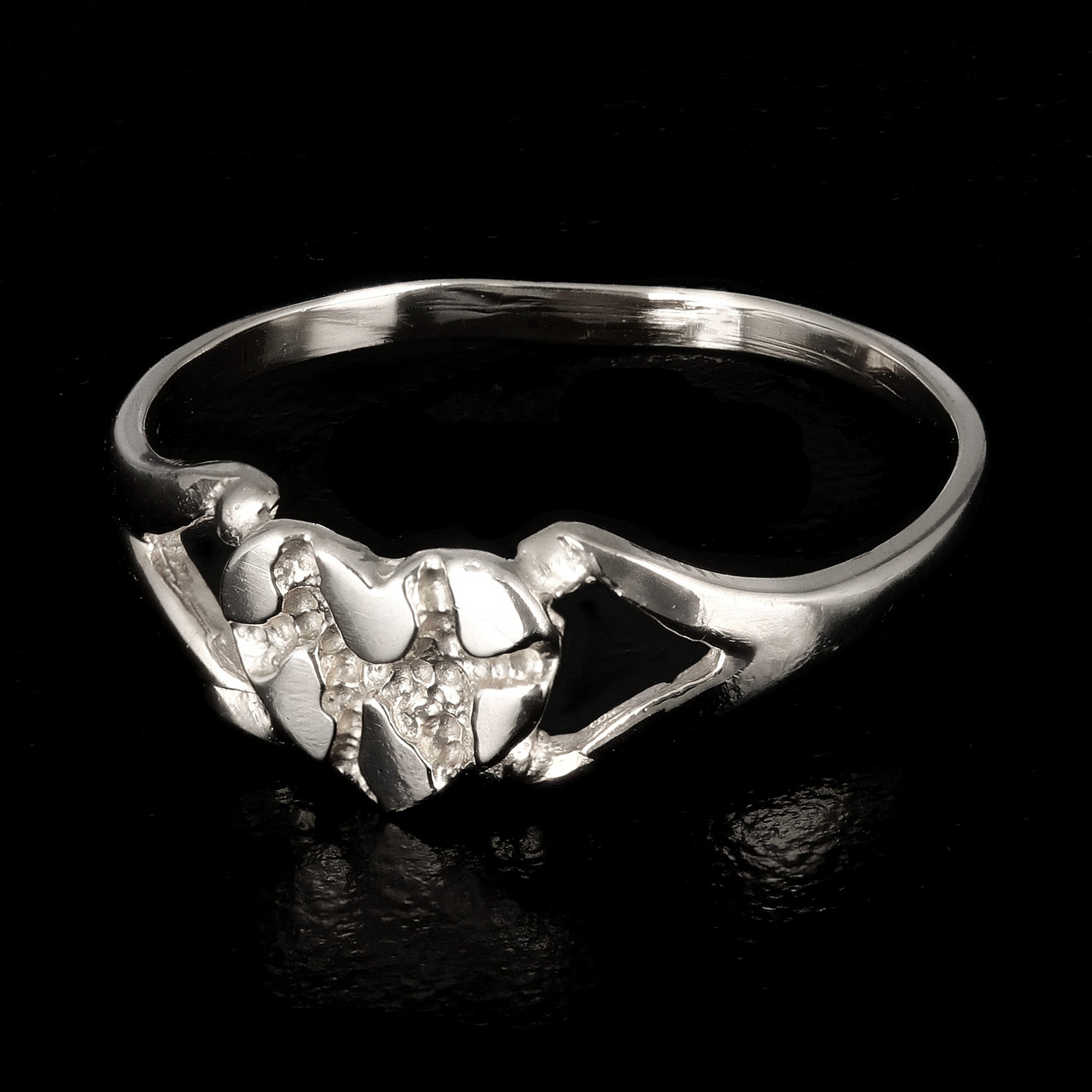 14k White Gold Nugget Heart Ring Band Sizes 7 - Ring Size 7