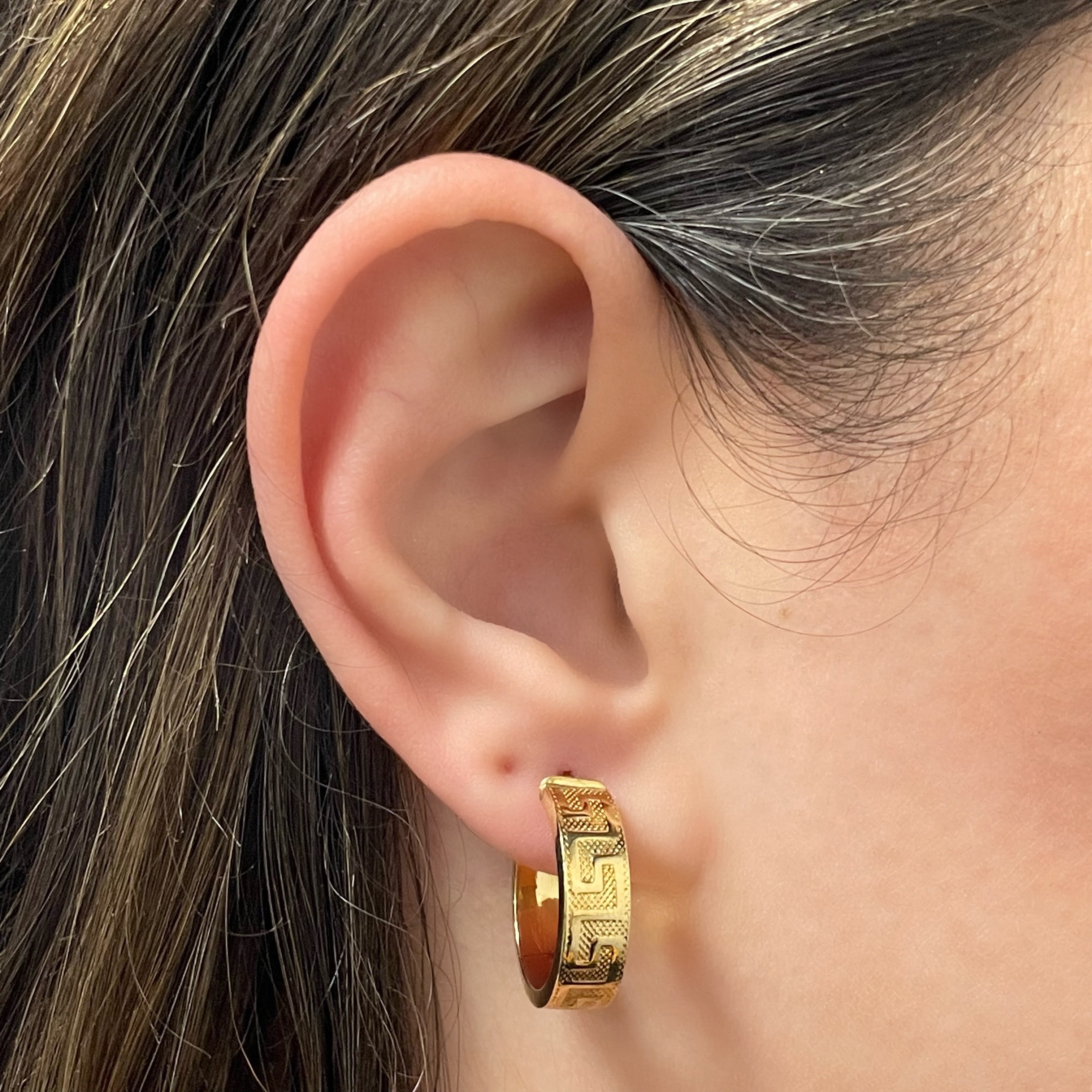 Italian 14k Yellow Gold Hollow Greek Key Hollow Hoop Earrings 21mmx6mm 2.3 grams