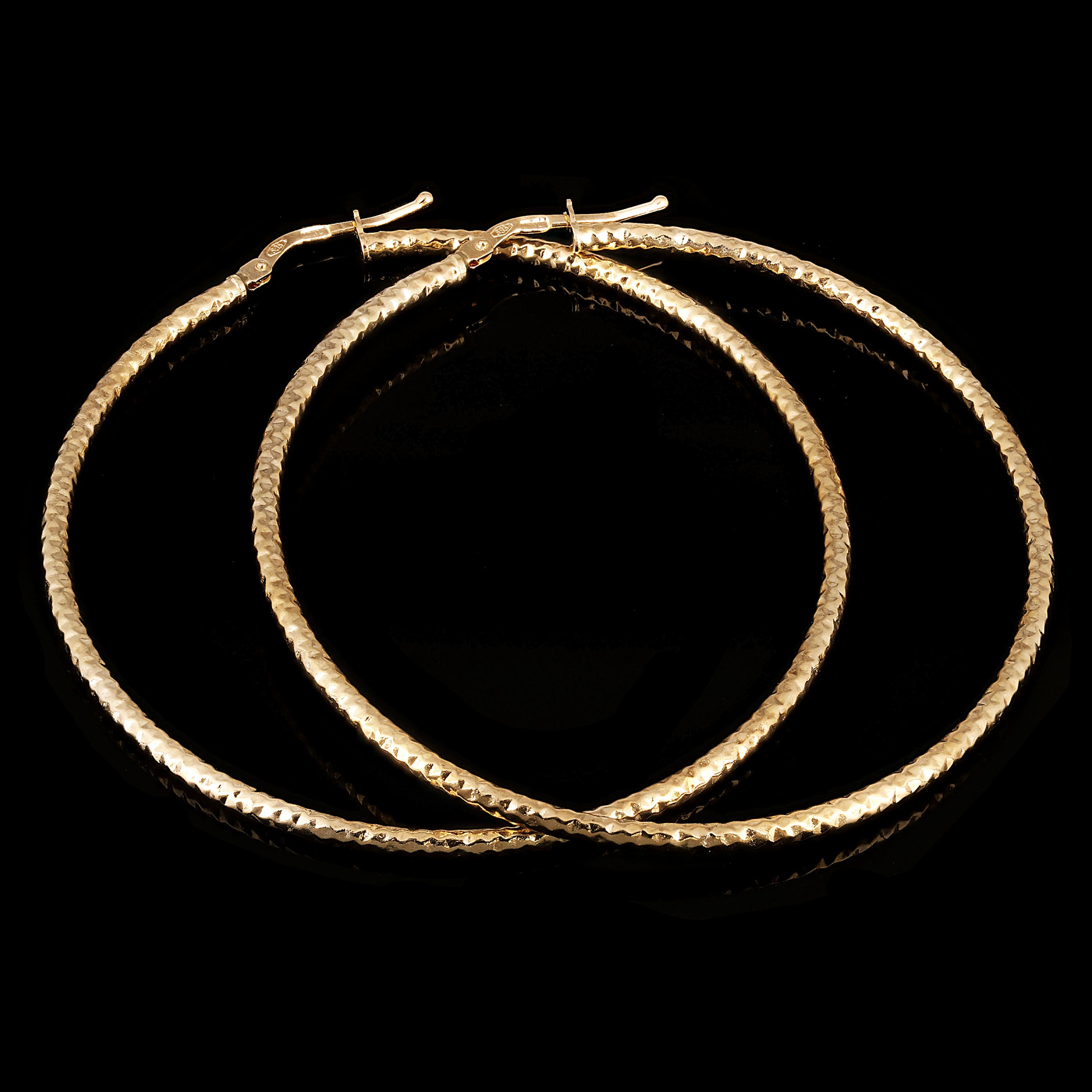 Italian 14k Yellow Gold Diamond Cut Hollow Round Hoop Earrings 2.2" 2mm 3.3grams
