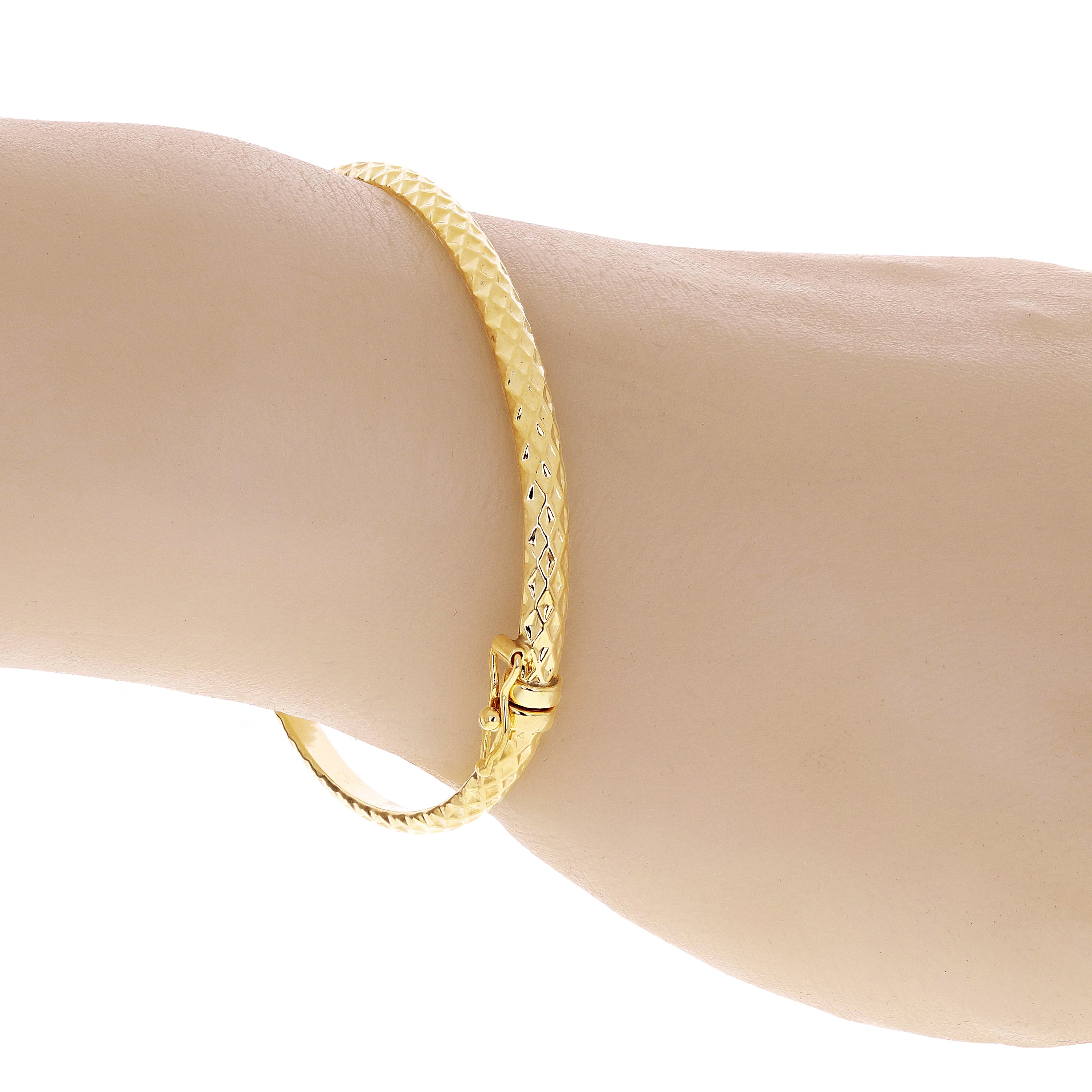 Italian 14kt Yellow Gold Hollow Faceted Bangle Bracelet 7" 3.65mm 3.8 grams