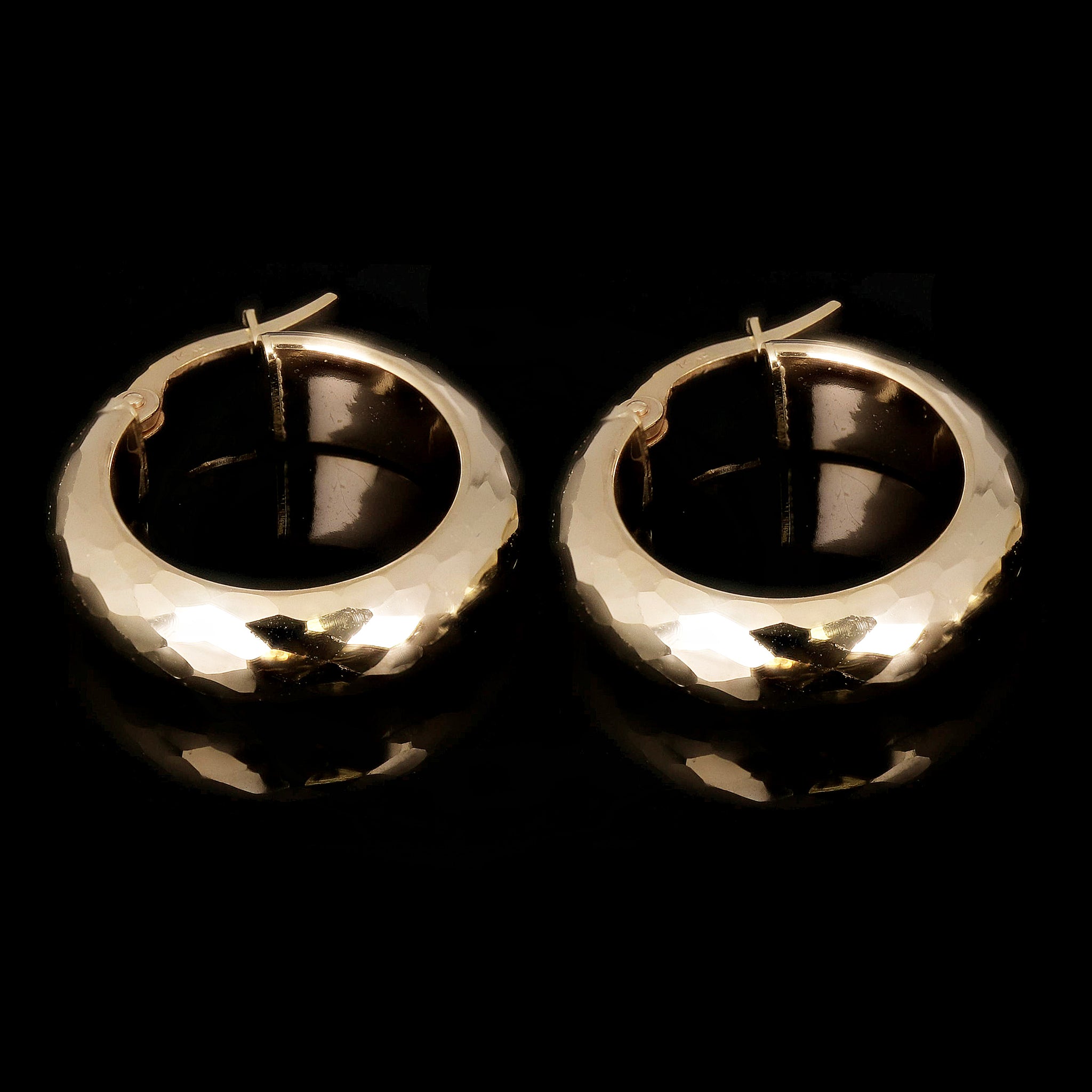 Italian 14k Yellow Gold Satin Diamond Cut Hollow Hoop Earrings – 1 Inch, Hinged
