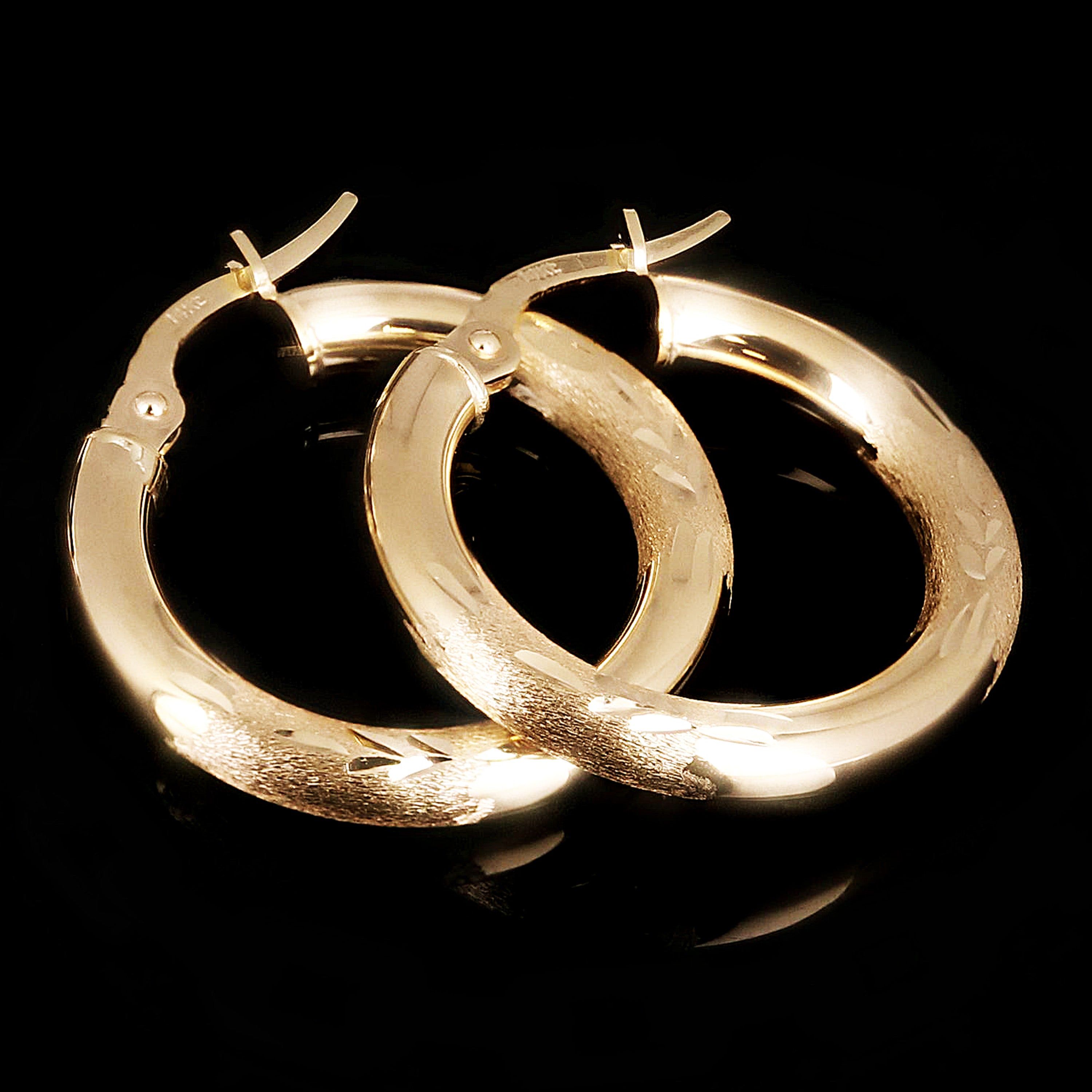 Italain 14k Yellow Gold Polished & Sand Finish Round Hoop Earrings 22mmx3mm 1.7g