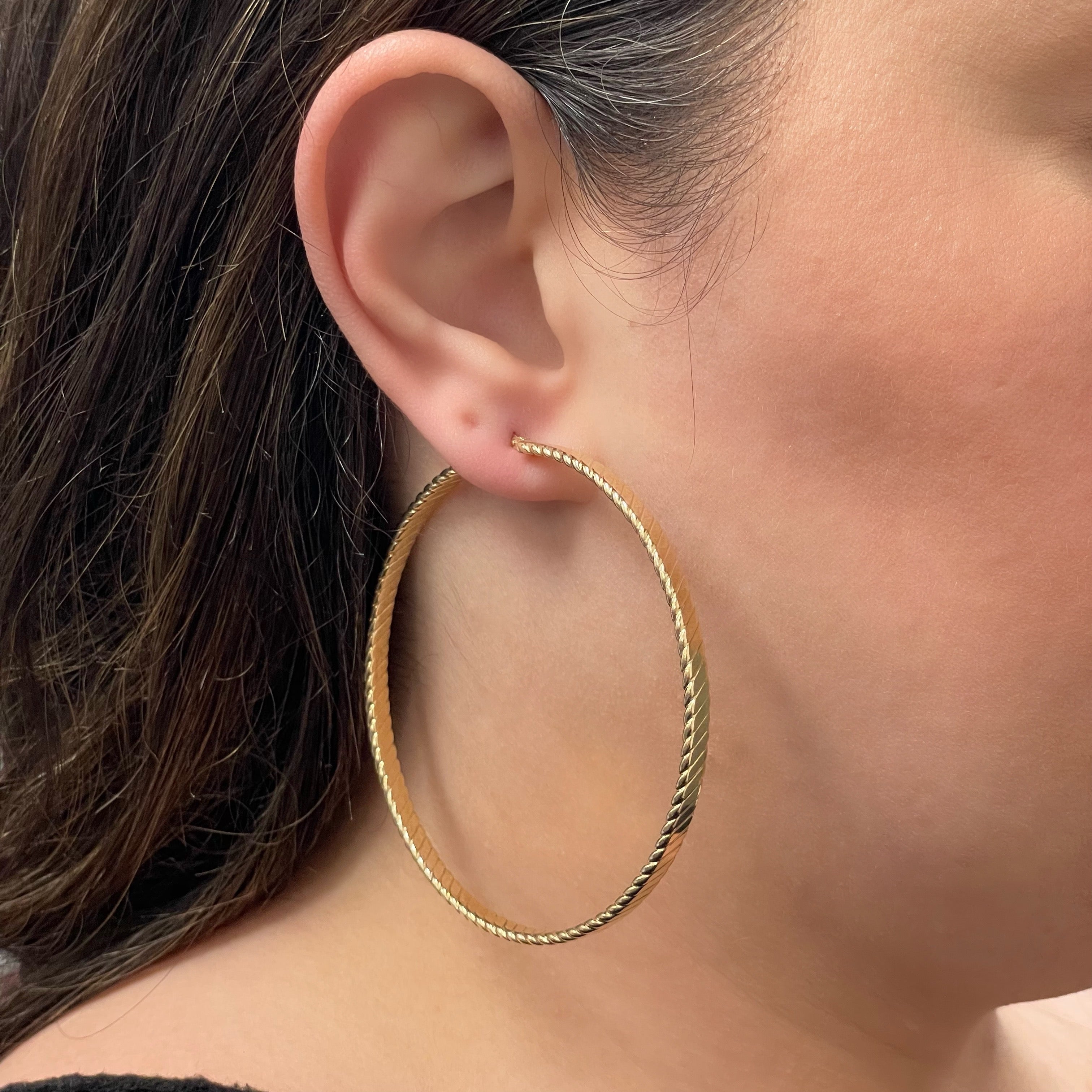 Italian 14k Yellow Gold Line Textured Hollow Hoop Loop Earrings 2.7" 4mm 7.6g