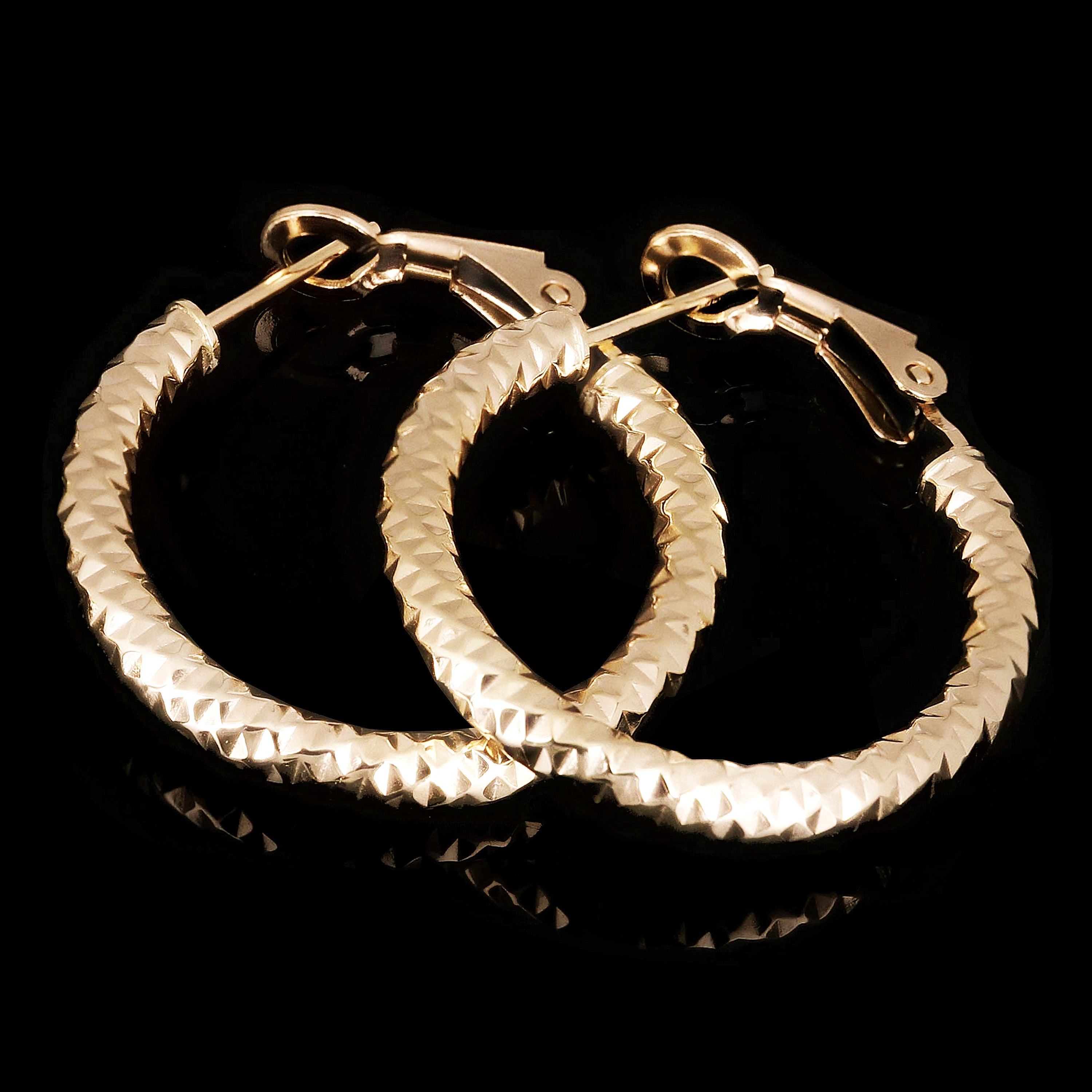 Italian 14k Yellow Gold Diamond Cut Round Hoop Earrings 1" 3mm 2.6 grams