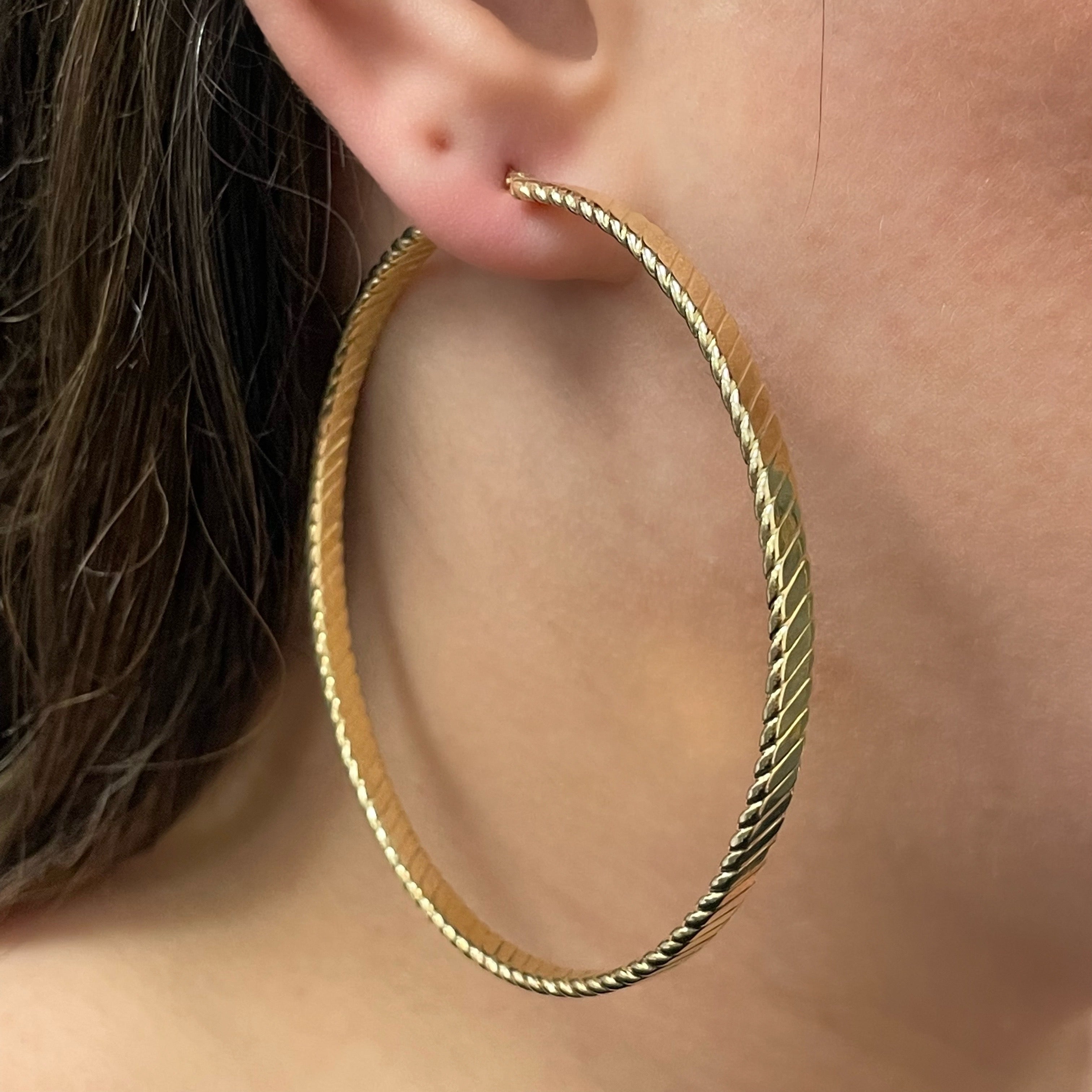 Italian 14k Yellow Gold Line Textured Hollow Hoop Loop Earrings 2.7" 4mm 7.6g