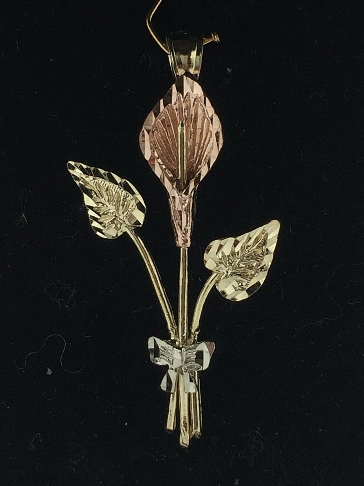 14k Tri Color Gold Anturio Flamingo Anthurium Flower Charm Pendant 2.5 grams