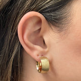 Italian 14k Yellow Gold Satin Huggie Hoop Earrings 21.7mmx10mm 4.2 grams