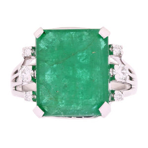14k White Gold 0.10ctw Emerald & Diamond Triple Split Shoulder Cocktail Ring